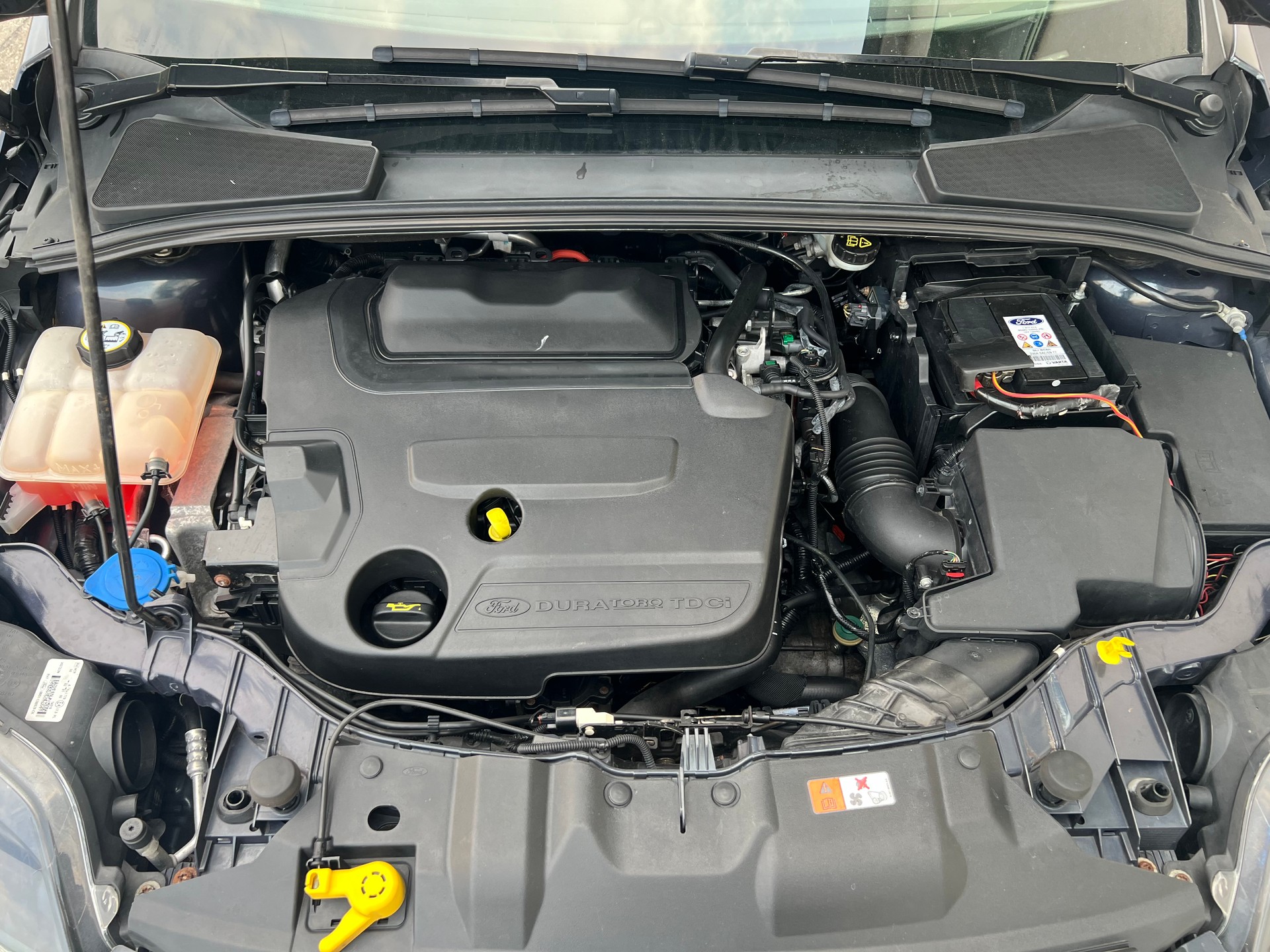 FORD Focus 2.0 TDCi Titanium-image-9