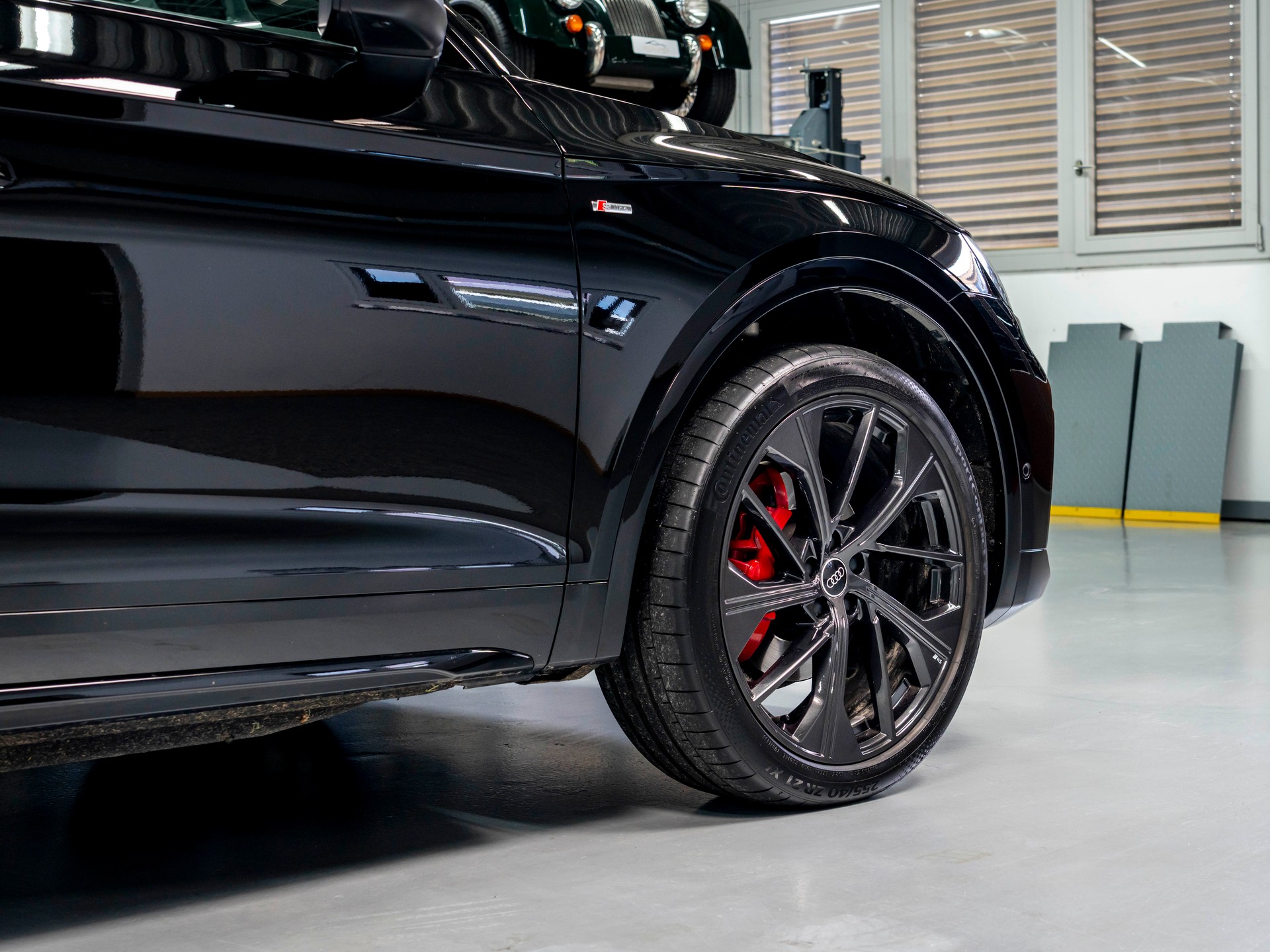 AUDI Q5 45 TFSI S-line quattro S-tronic-image-12