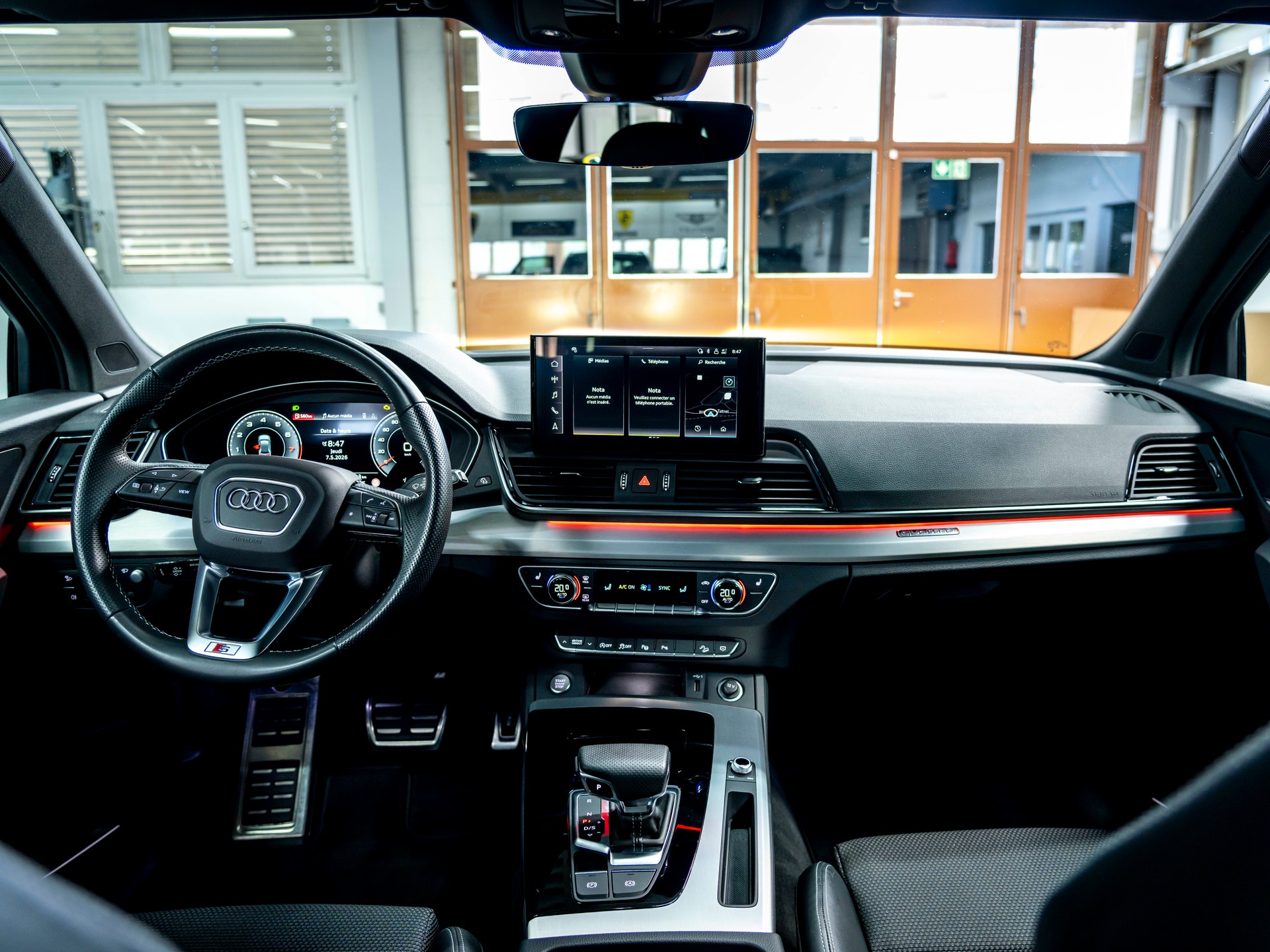 AUDI Q5 45 TFSI S-line quattro S-tronic-image-21