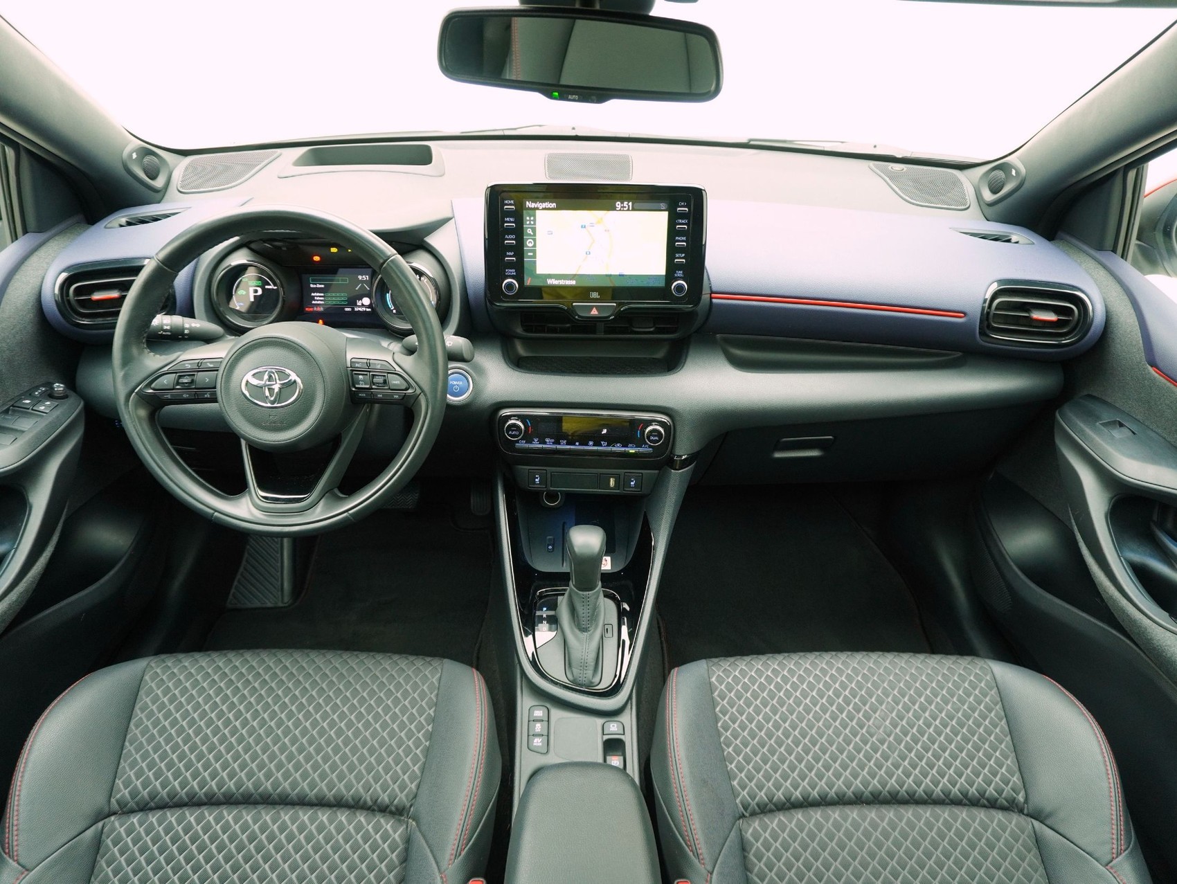 TOYOTA Yaris 1.5 VVT-i HSD Pop-image-12