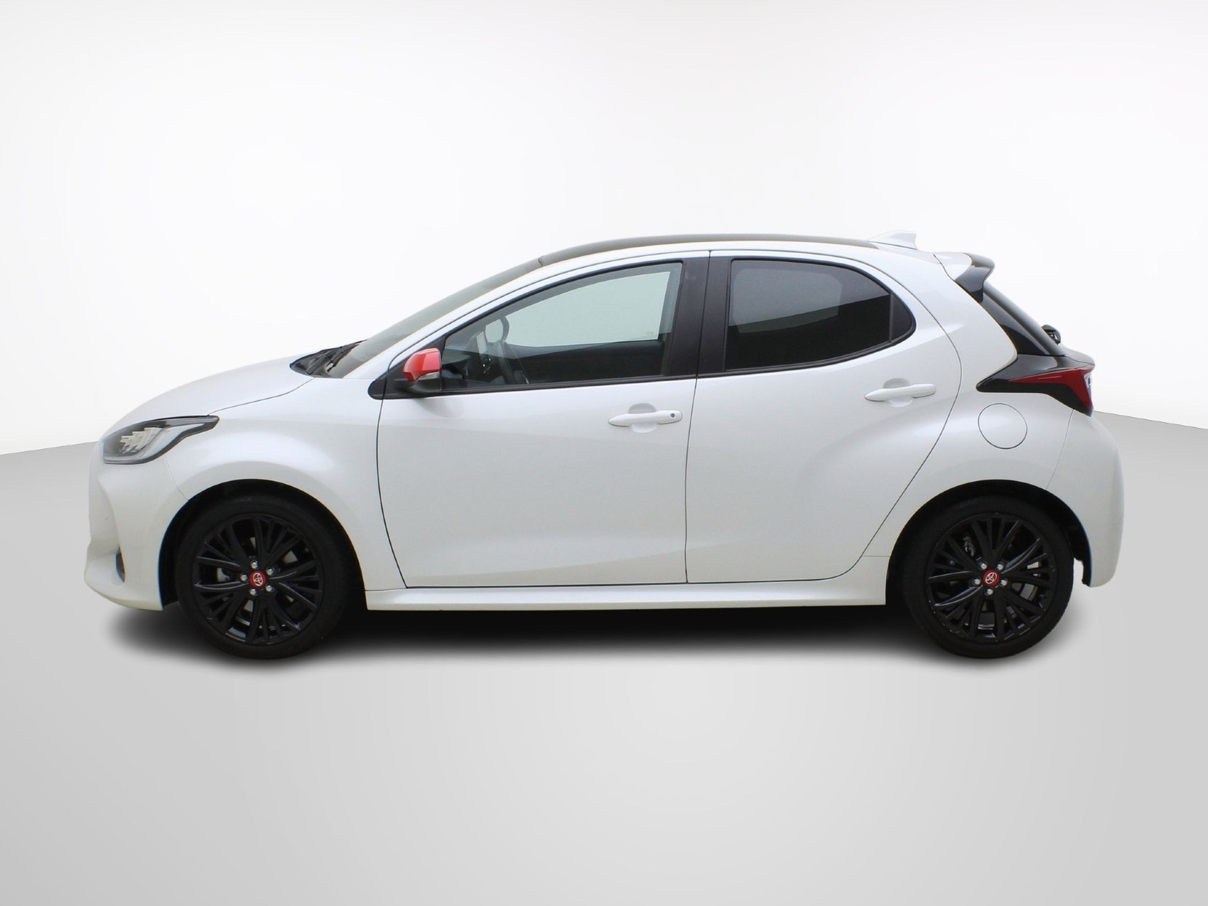 TOYOTA Yaris 1.5 VVT-i HSD Pop-image-2
