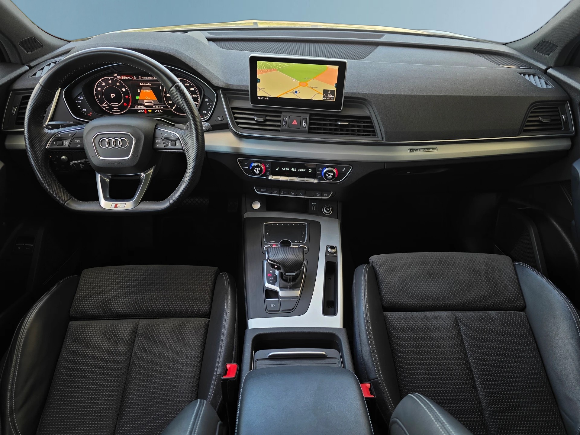 AUDI Q5 55 TFSI e Sport Quattro S-Line * CH-Fahrzeug * Frisch ab MFK * Anhängerkupplung * Panorama * Frisch ab MFK *-image-12