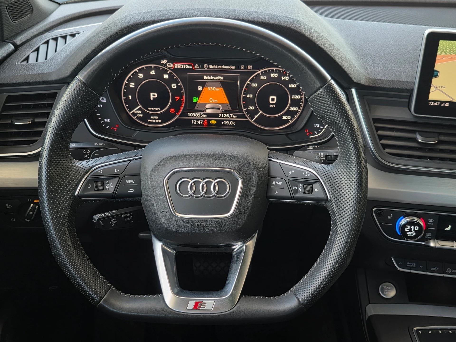 AUDI Q5 55 TFSI e Sport Quattro S-Line * CH-Fahrzeug * Frisch ab MFK * Anhängerkupplung * Panorama * Frisch ab MFK *-image-14