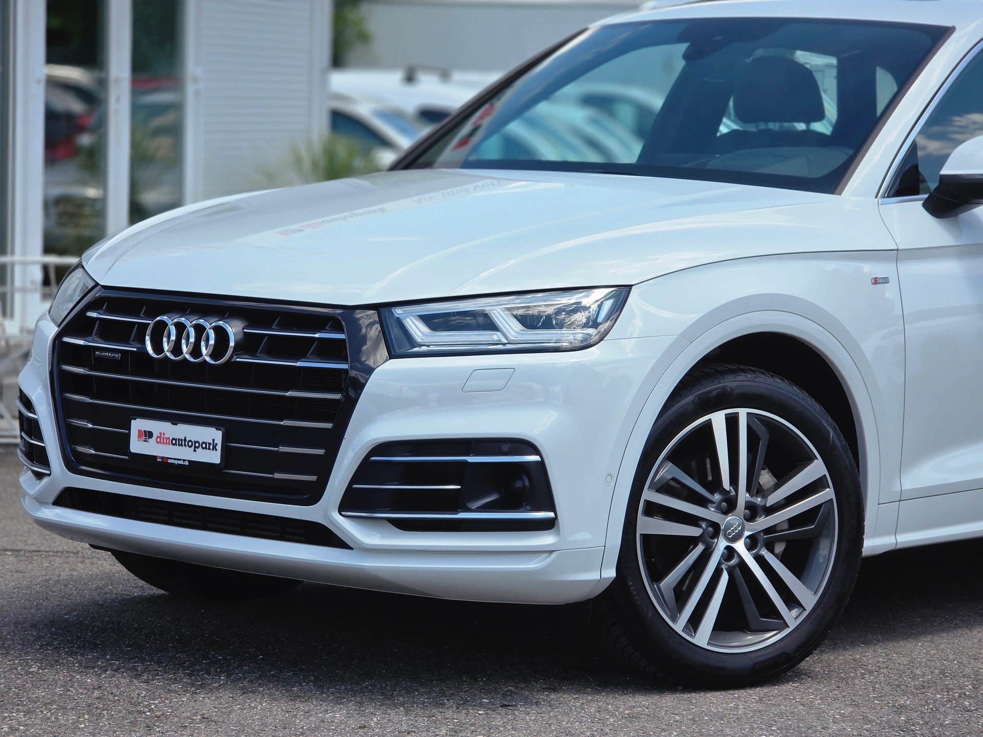 AUDI Q5 55 TFSI e Sport Quattro S-Line * CH-Fahrzeug * Frisch ab MFK * Anhängerkupplung * Panorama * Frisch ab MFK *-image-1