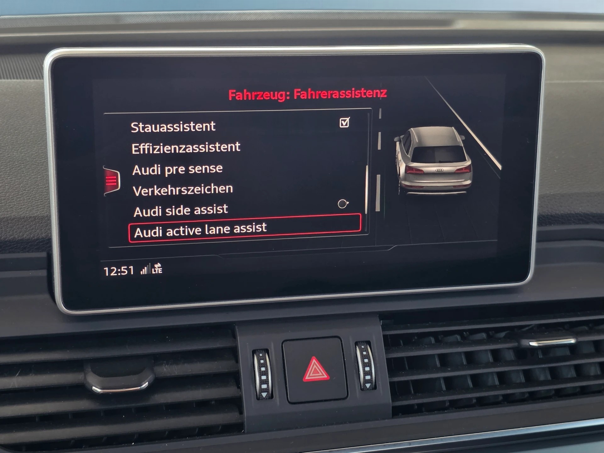 AUDI Q5 55 TFSI e Sport Quattro S-Line * CH-Fahrzeug * Frisch ab MFK * Anhängerkupplung * Panorama * Frisch ab MFK *-image-18