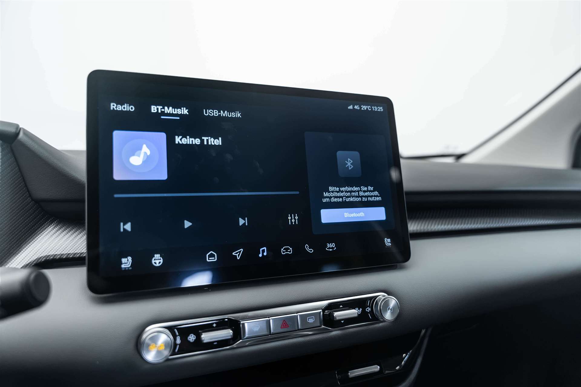 MG MG 4 EV 64kWh Premium Facelift Automat-image-23