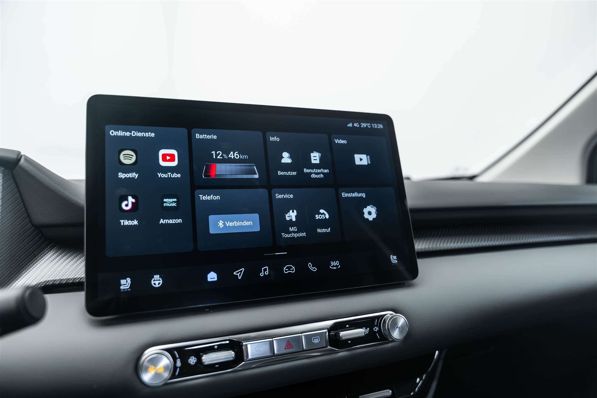 MG MG 4 EV 64kWh Premium Facelift Automat-image-28