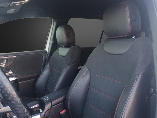 MERCEDES-BENZ GLB 220 AMG Line 4 MAT.-image-6