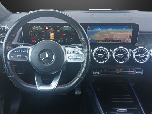MERCEDES-BENZ GLB 220 AMG Line 4 MAT.-image-8