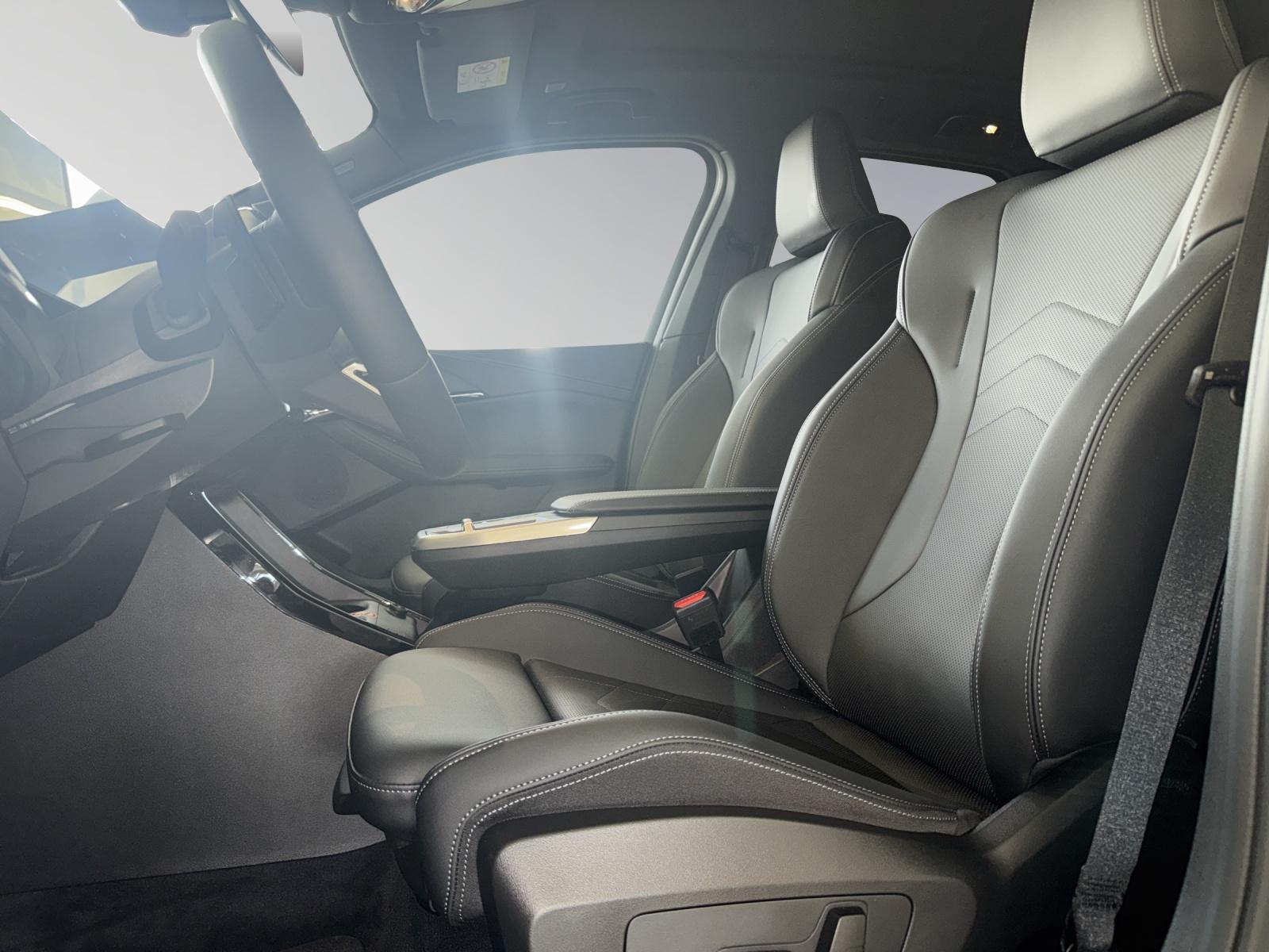 BMW 223i xDrive SDKG Active Tourer-image-5