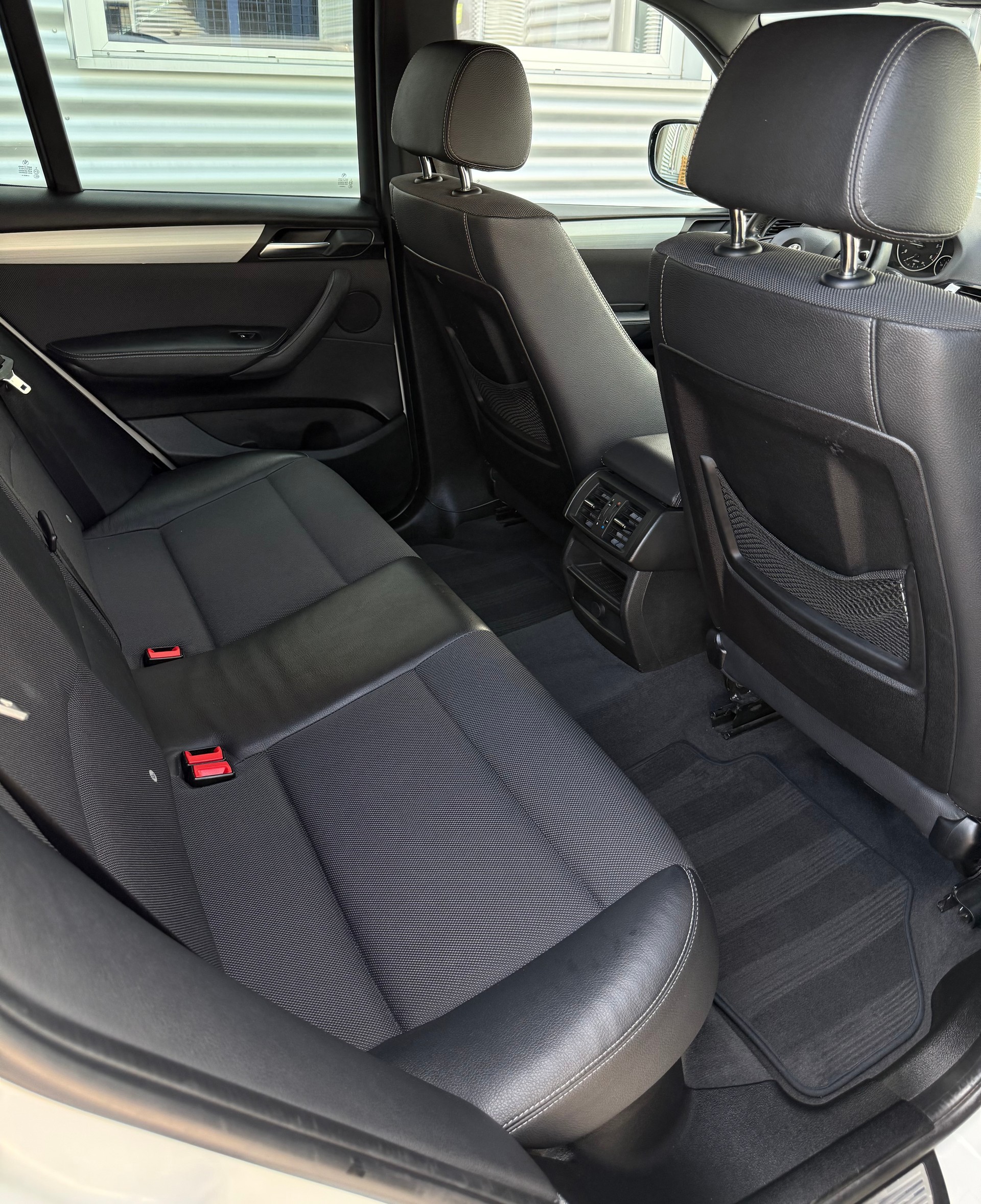BMW X3 xDrive 20d Steptronic-image-15