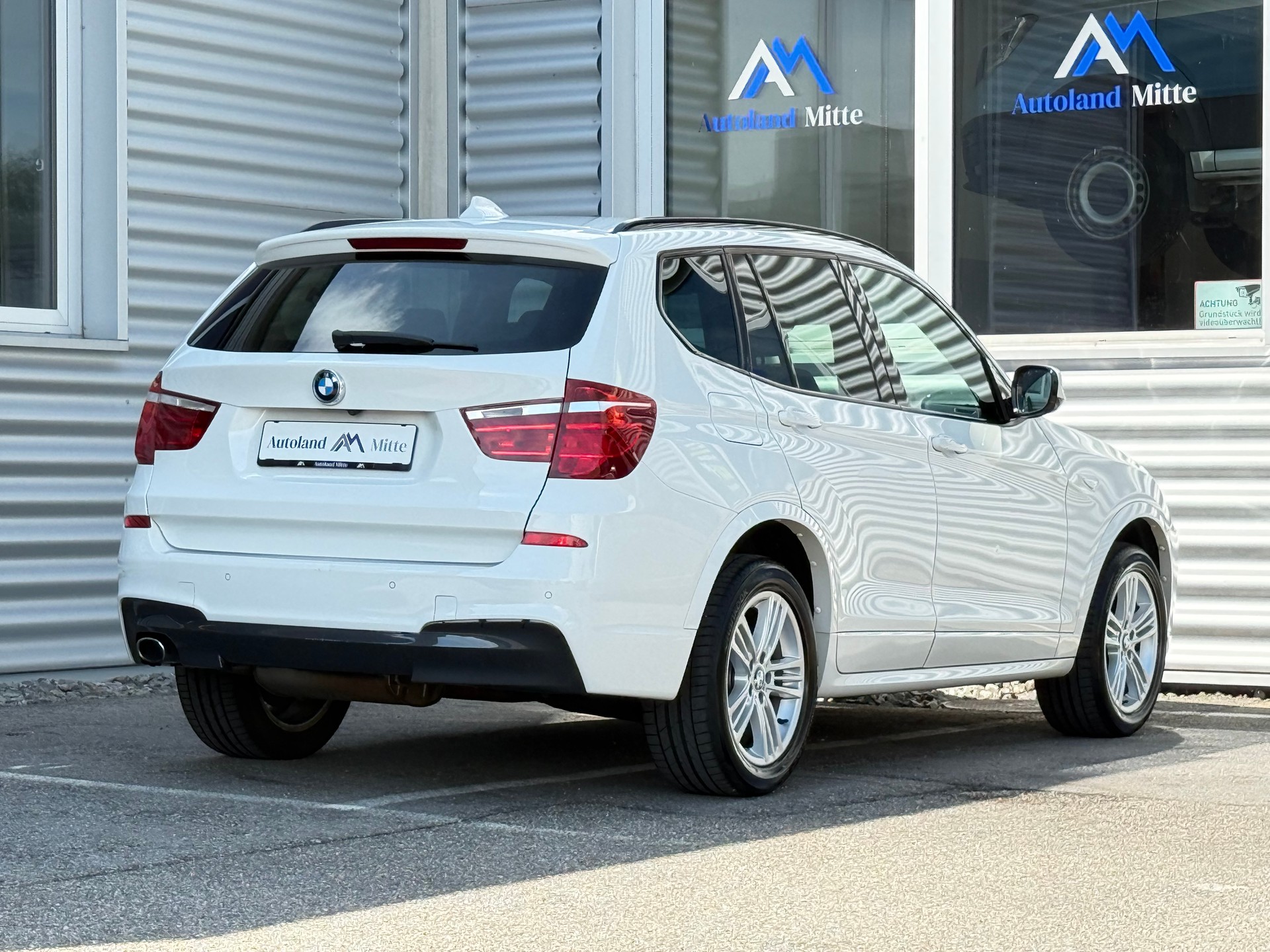 BMW X3 xDrive 20d Steptronic-showroom-element-1