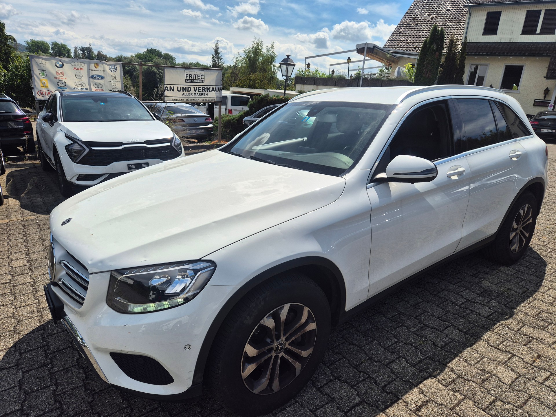 MERCEDES-BENZ GLC 250 d 4Matic 9G-Tronic-image-1