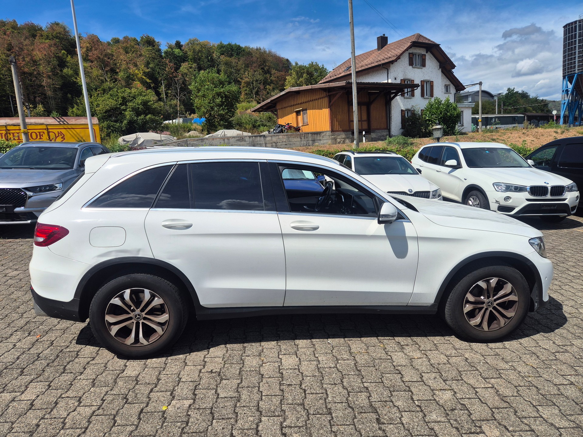 MERCEDES-BENZ GLC 250 d 4Matic 9G-Tronic-image-5
