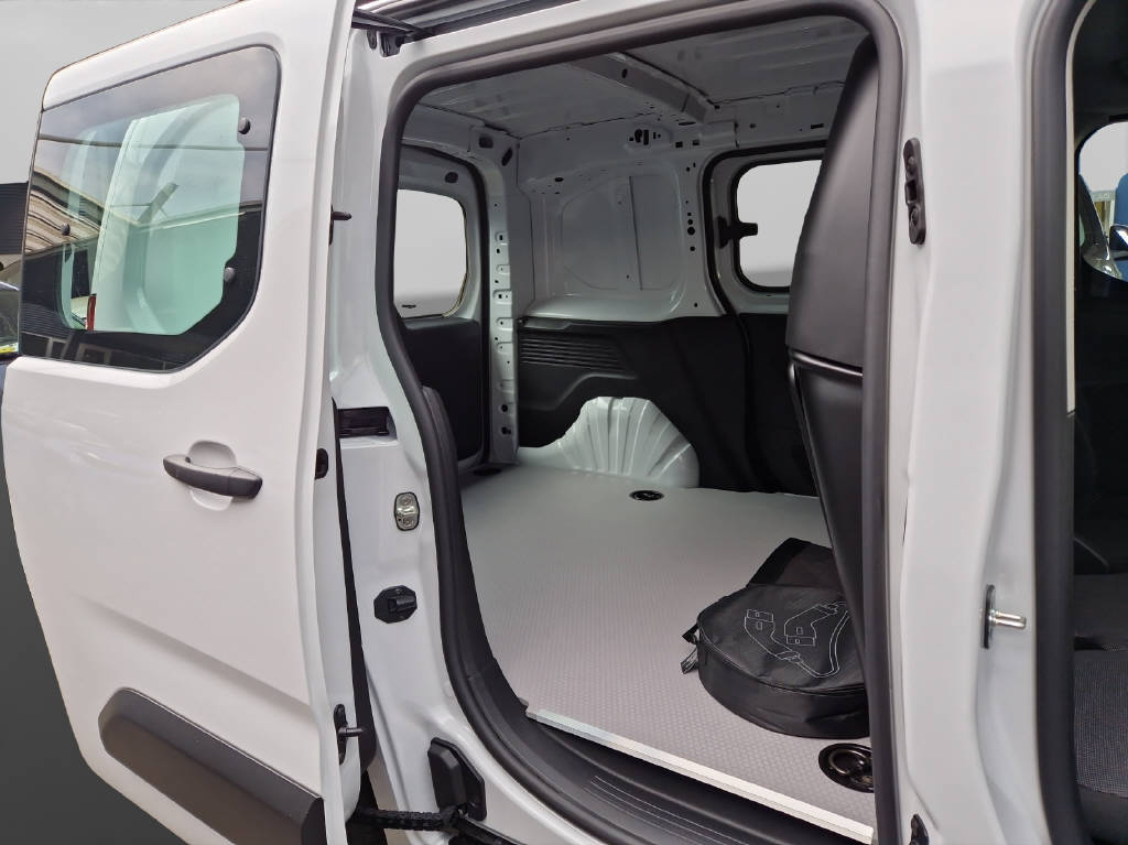TOYOTA PROACE CITY Van L1 52KWh Activ 48219/117-image-13