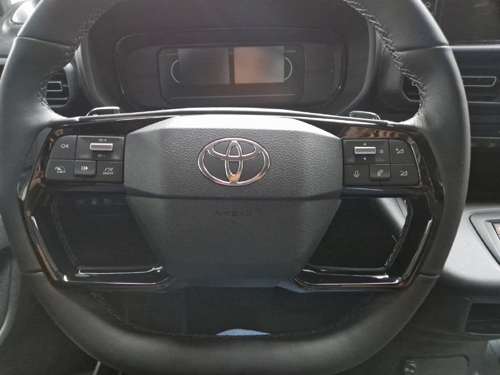 TOYOTA PROACE CITY Van L1 52KWh Activ 48219/117-image-12