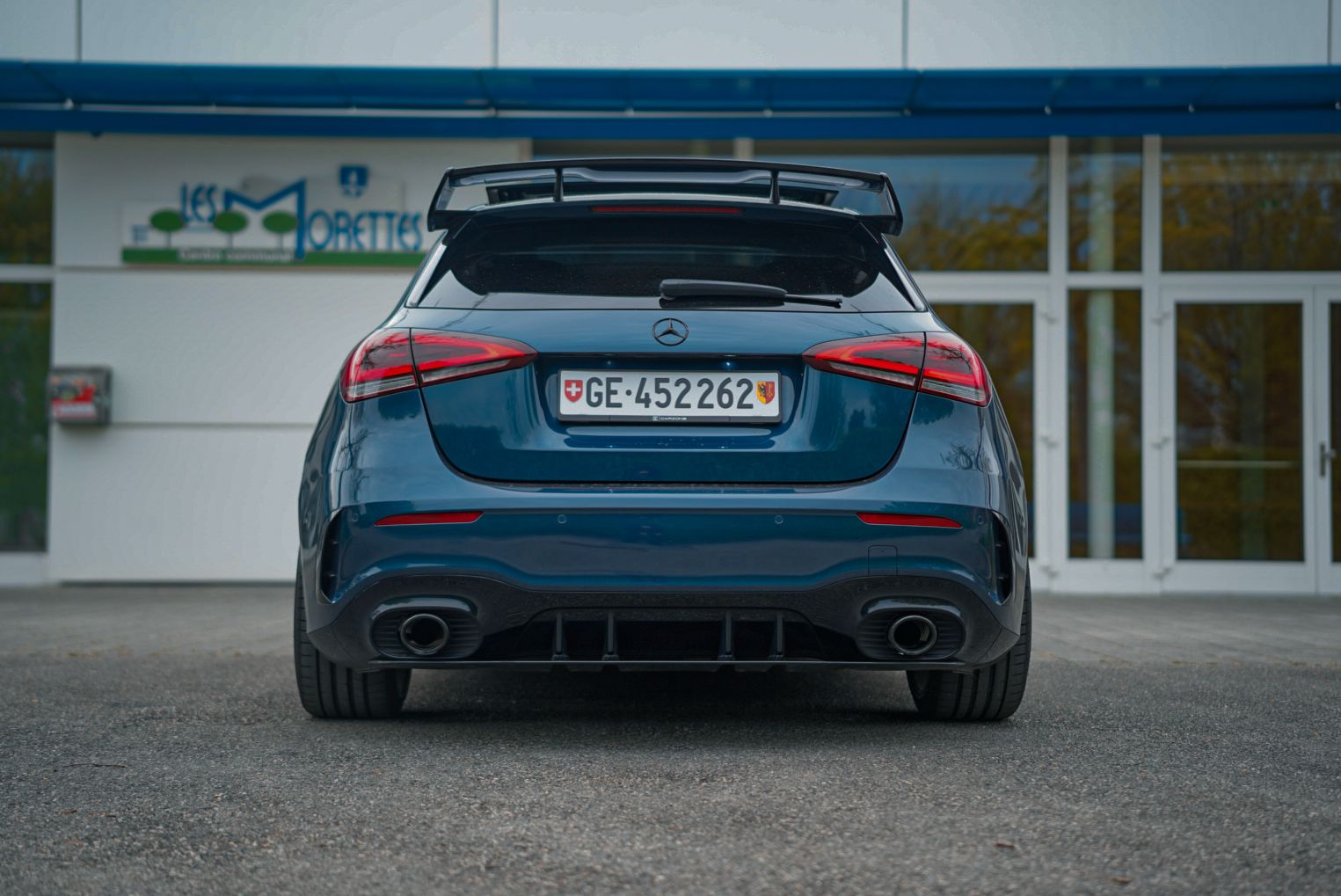 MERCEDES-BENZ A 35 AMG 4matic-image-2