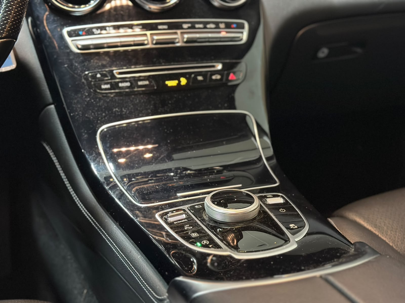 MERCEDES-BENZ GLC 250 Exclusive 4Matic 9G-Tronic-image-11