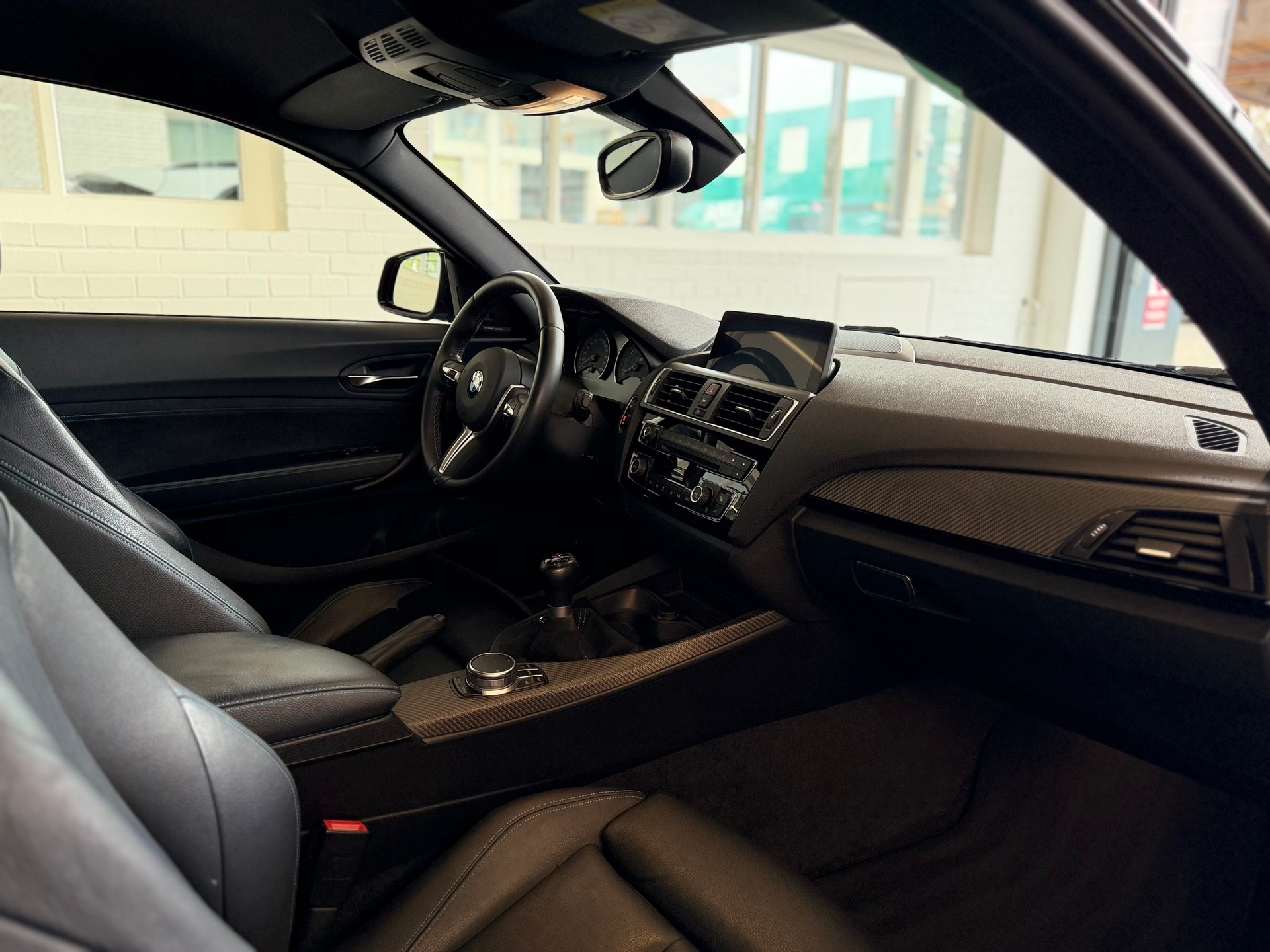 BMW M2 370 PS * SCHALTGETRIEBE MANUELL *-image-8