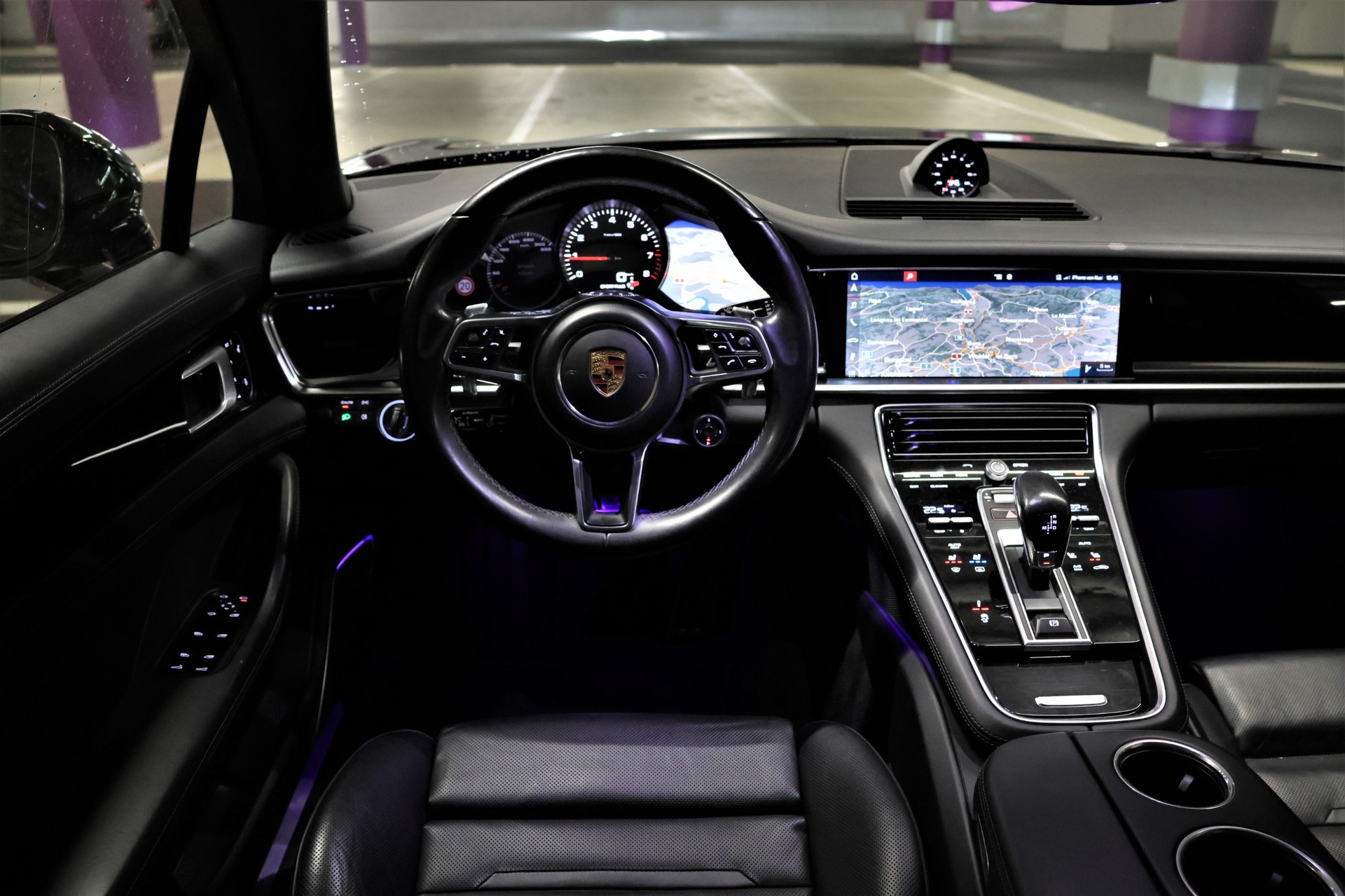 PORSCHE Panamera 4S Sport Turismo PDK-image-9