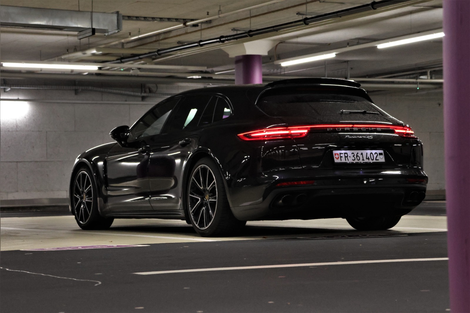 PORSCHE Panamera 4S Sport Turismo PDK-image-3