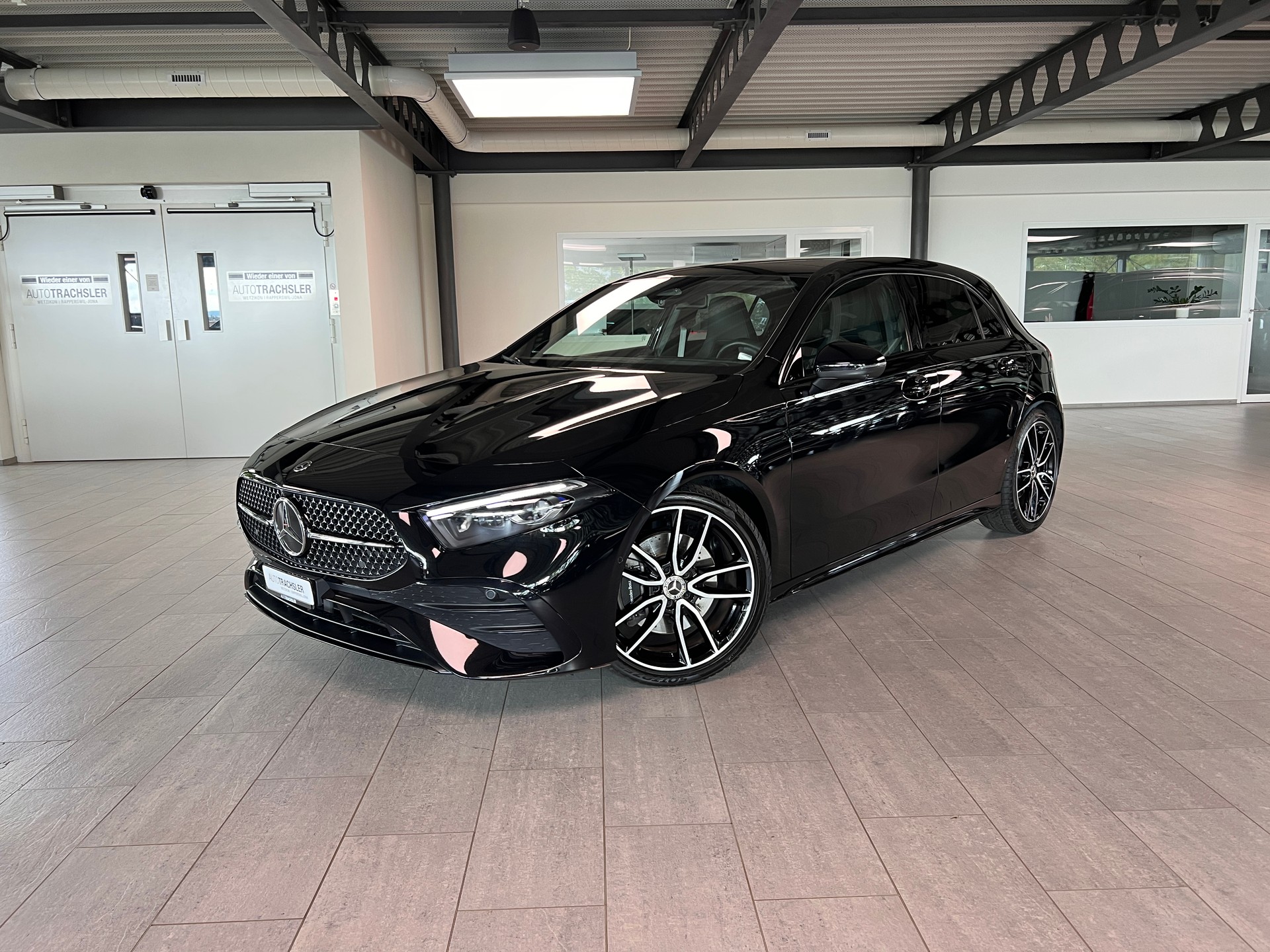 MERCEDES-BENZ A 220 4Matic 8G-DCT-image-0
