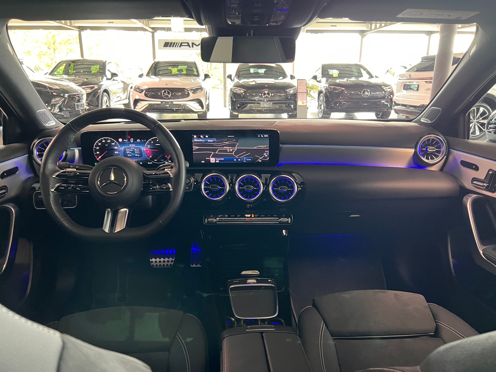 MERCEDES-BENZ A 220 4Matic 8G-DCT-image-12