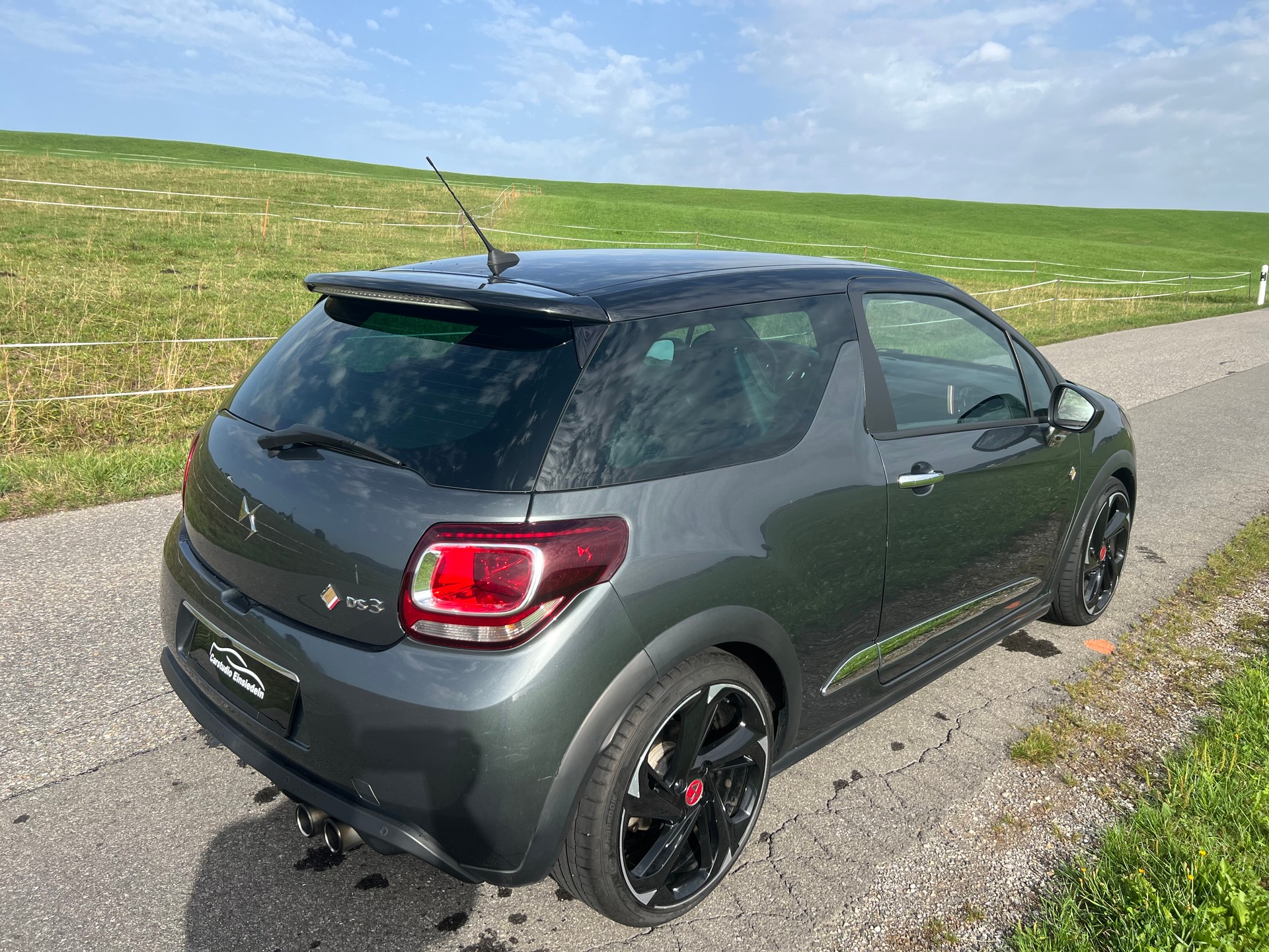 DS AUTOMOBILES DS 3 1.6 THP Performance Black-image-5