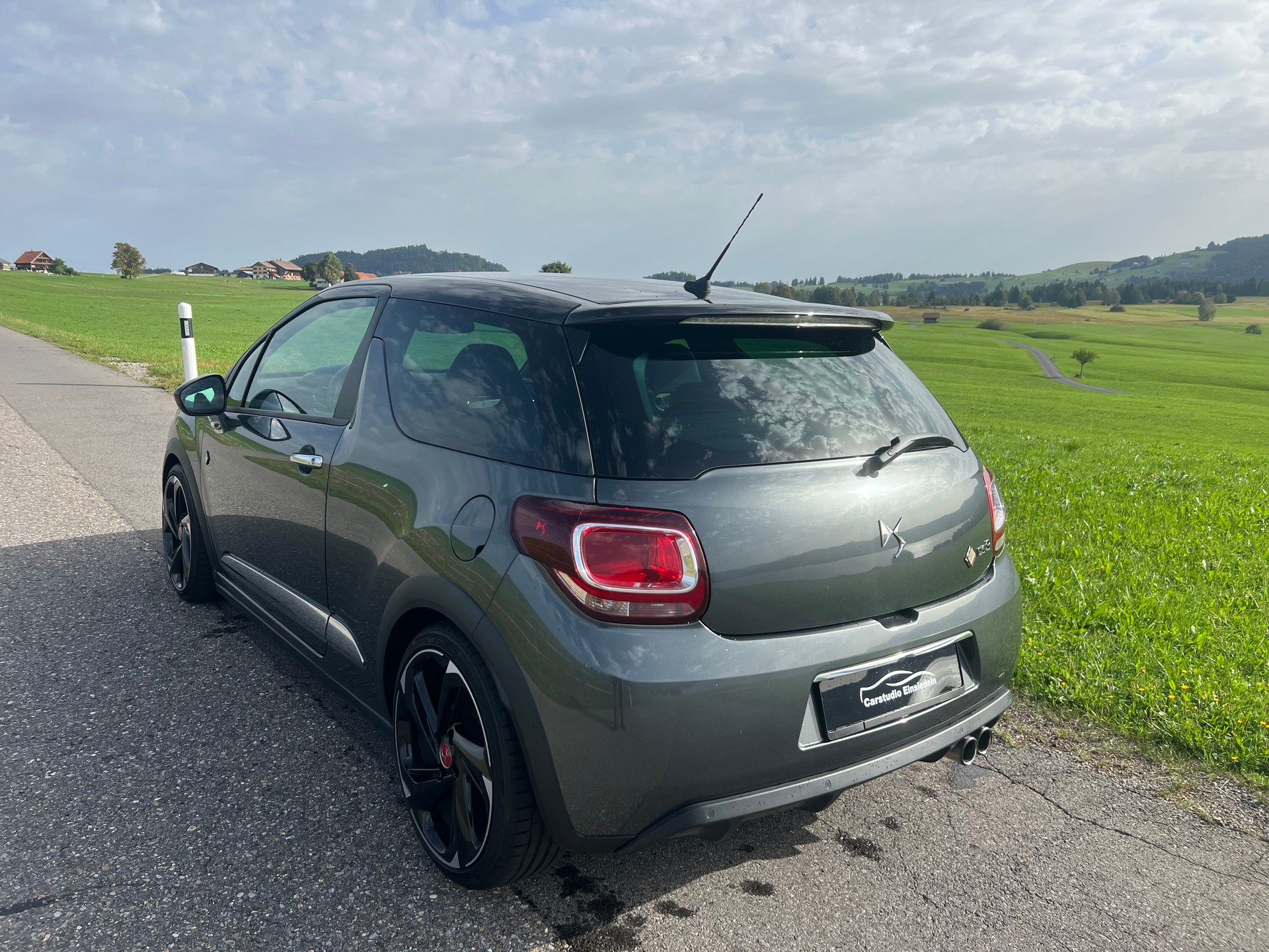 DS AUTOMOBILES DS 3 1.6 THP Performance Black-image-3