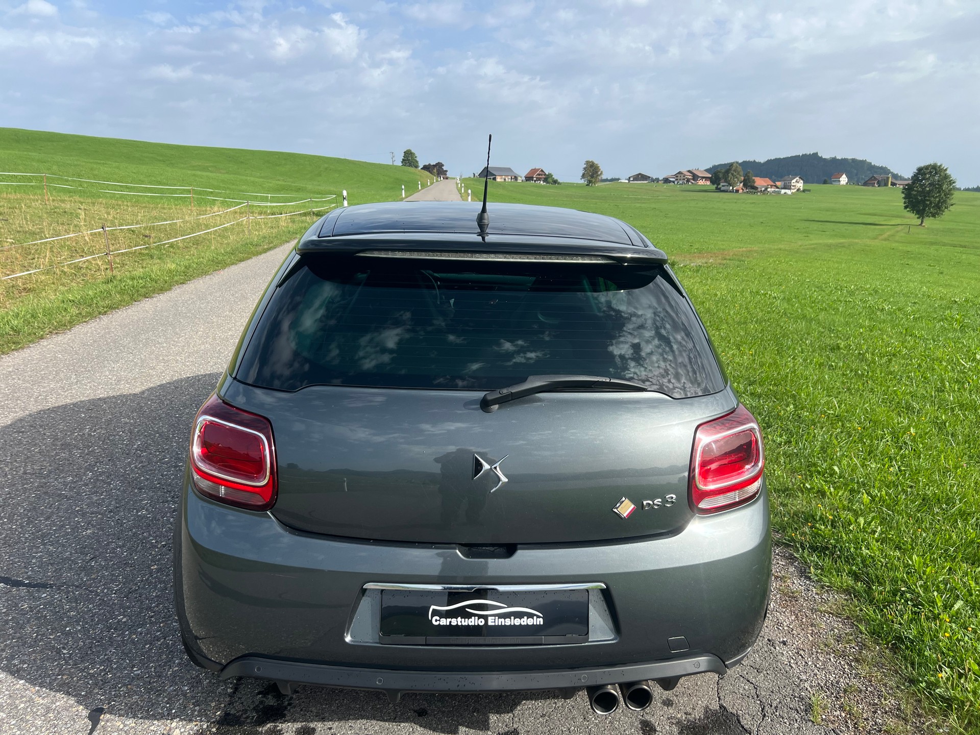 DS AUTOMOBILES DS 3 1.6 THP Performance Black-image-4