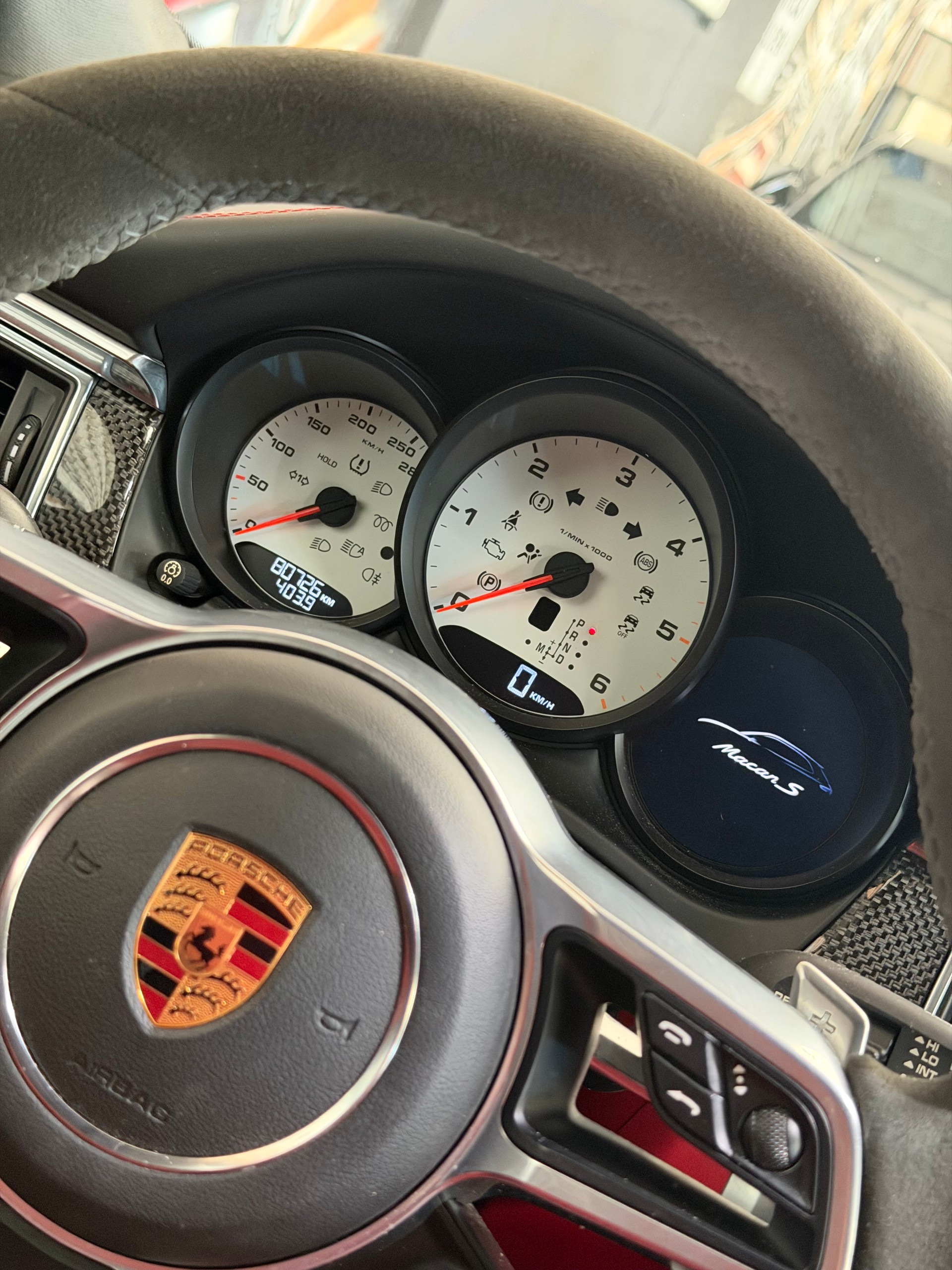 PORSCHE Macan S Diesel PDK-image-16
