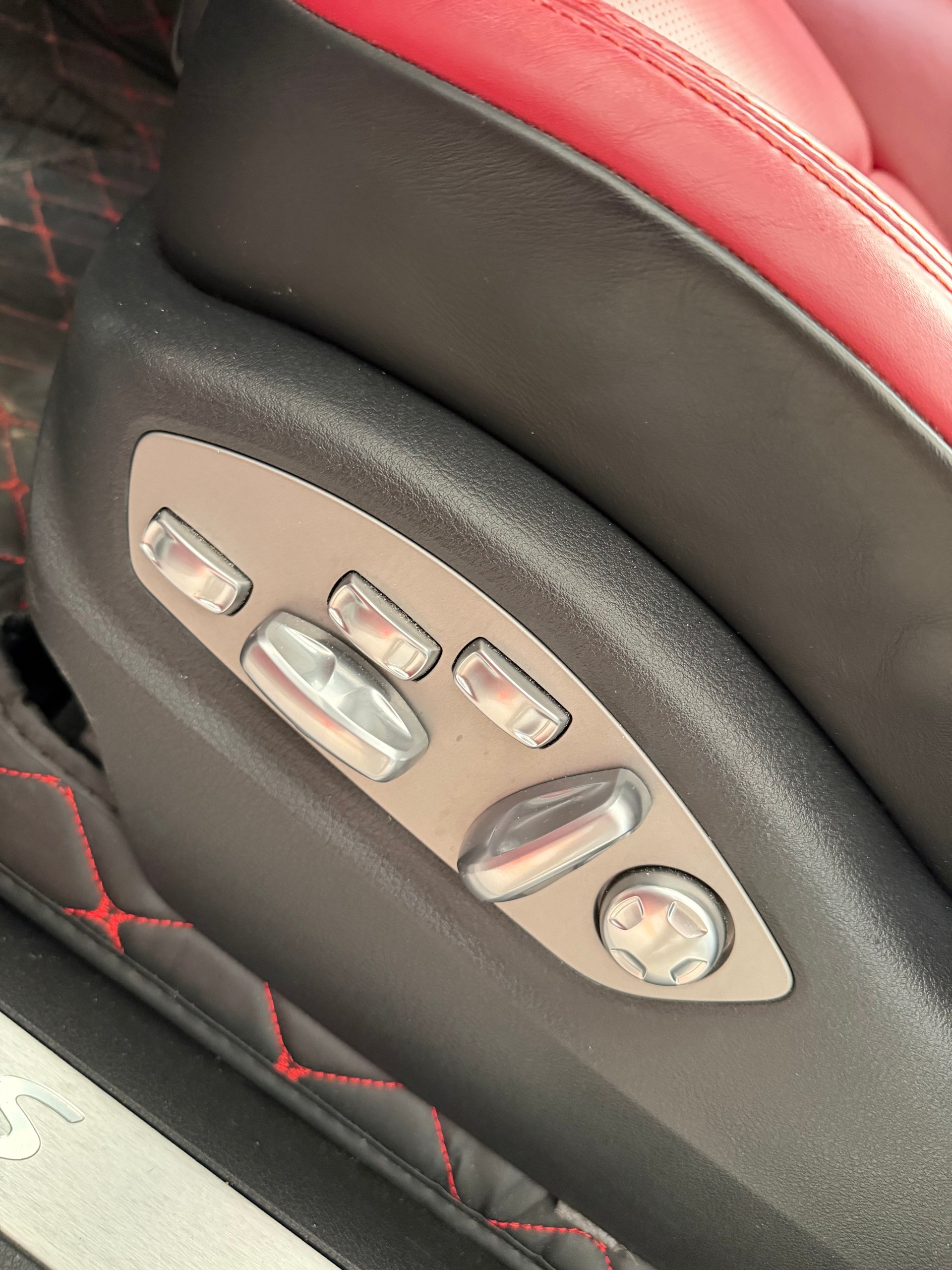 PORSCHE Macan S Diesel PDK-image-21