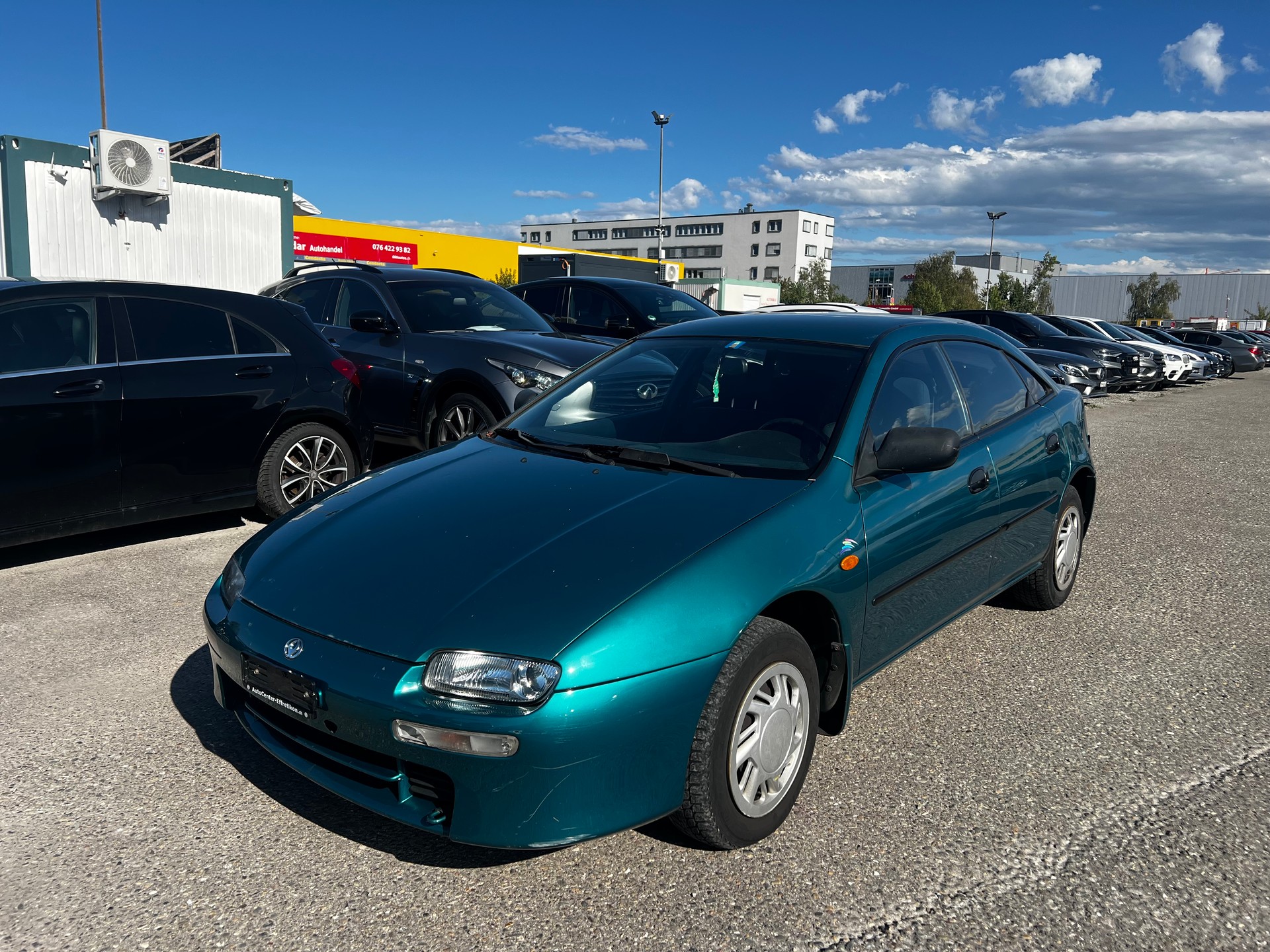 MAZDA 323 F 1.8i-16V Rainbow-image-0