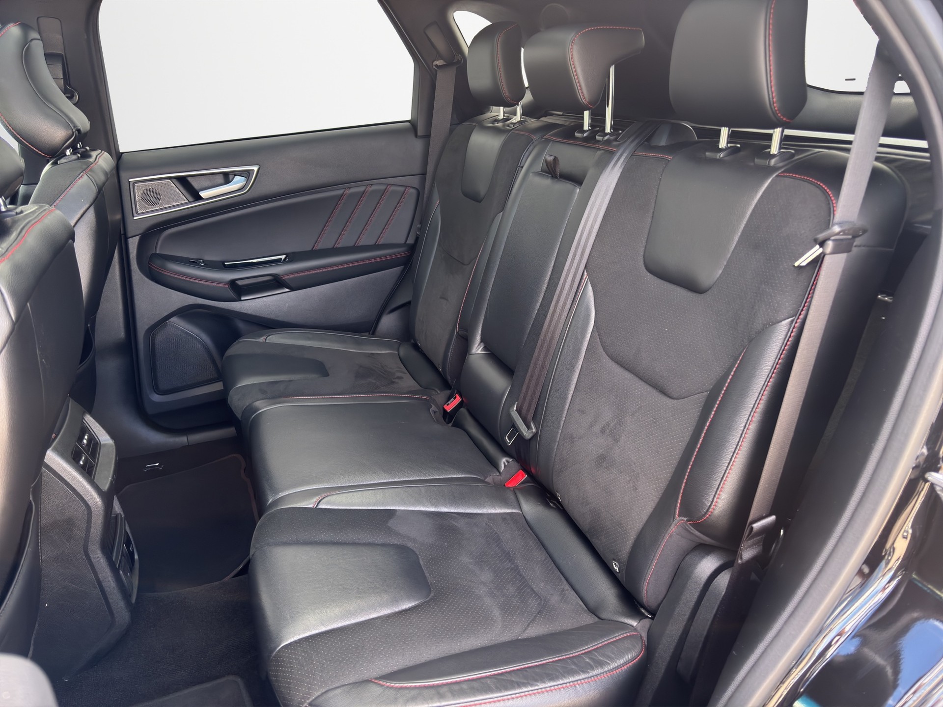 FORD Edge 2.0 EcoBlue 238 ST-Line-image-7