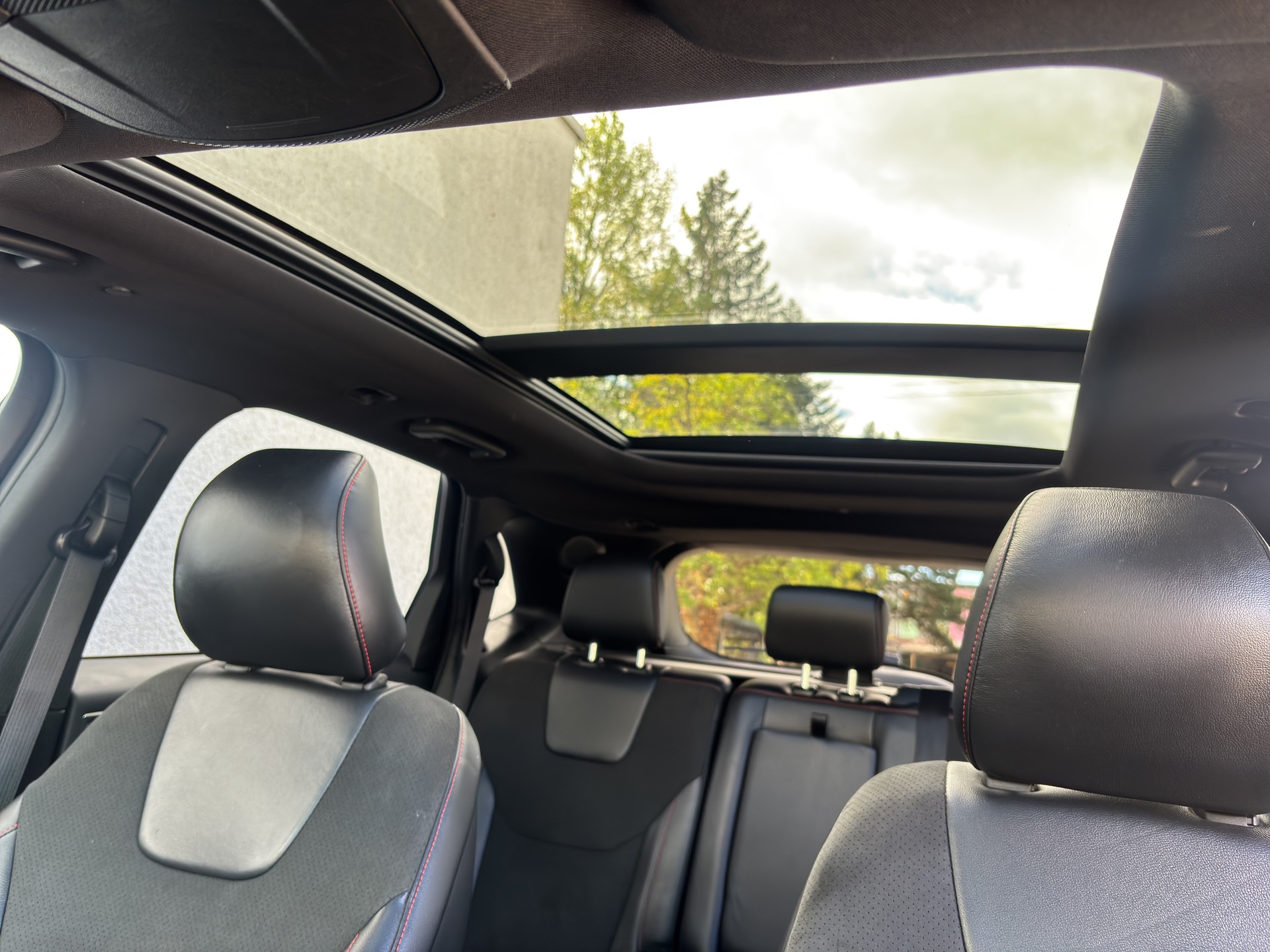 FORD Edge 2.0 EcoBlue 238 ST-Line-image-14