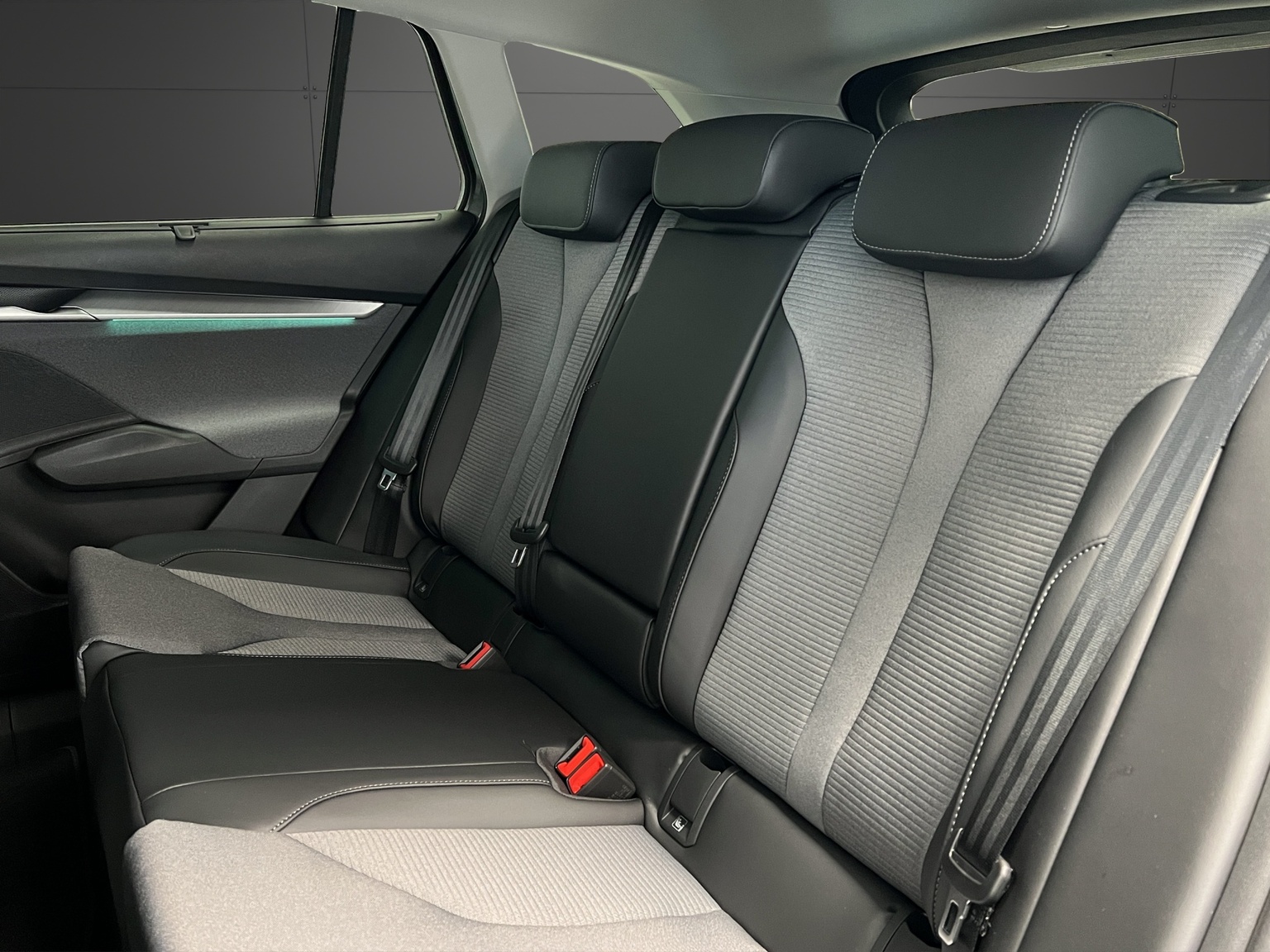 SKODA Enyaq 85x Dynamic 4x4-image-7