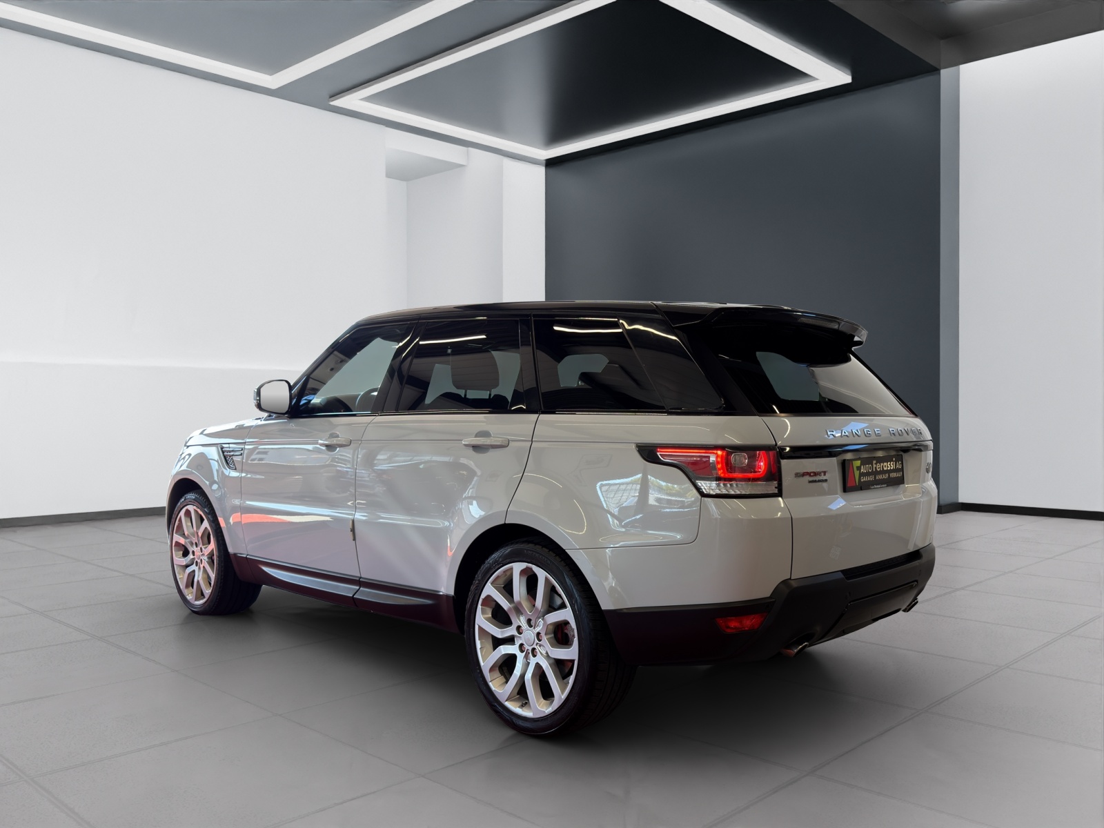 LAND ROVER Range Rover Sport 3.0 SDV6 HSE Dynamic Automatic-image-3