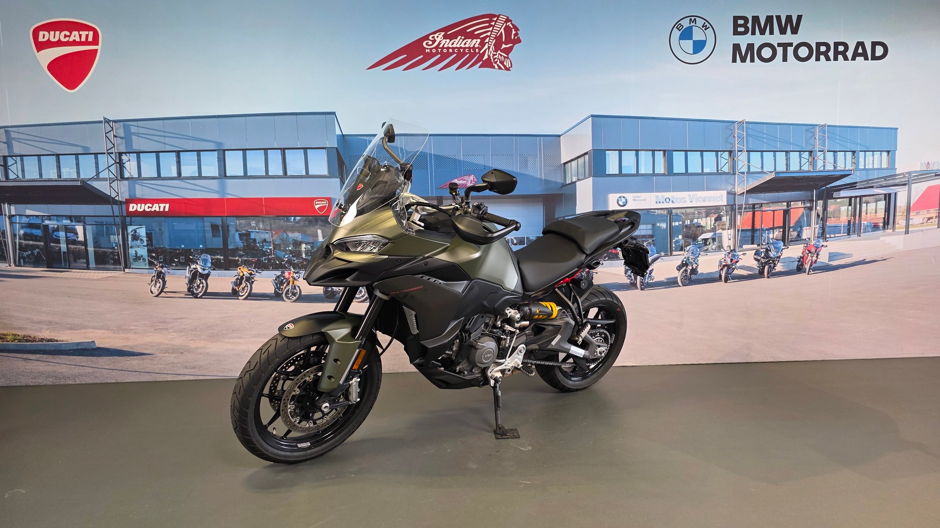 DUCATI Multistrada V2-showroom-element-2