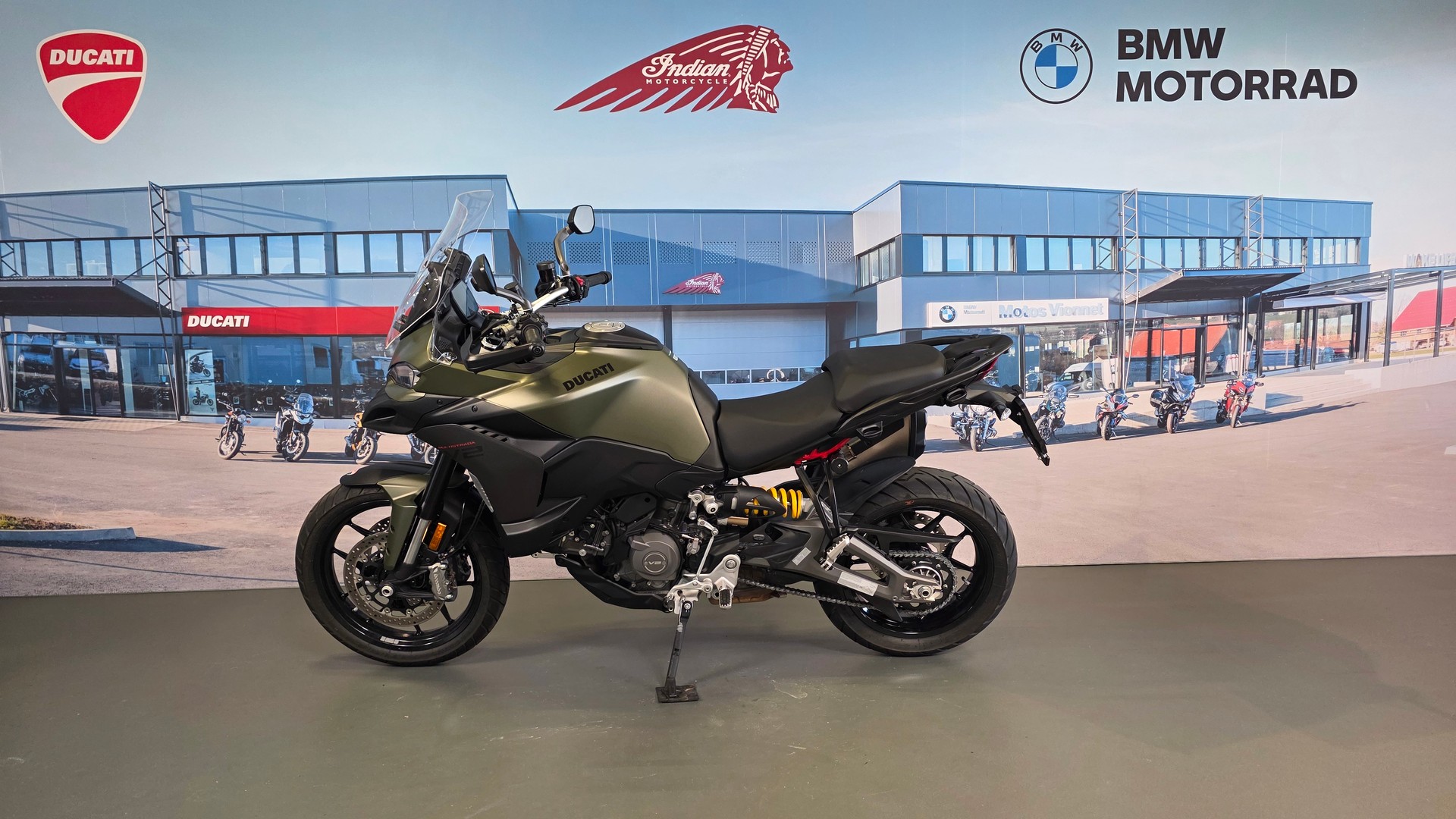 DUCATI Multistrada V2-showroom-element-3