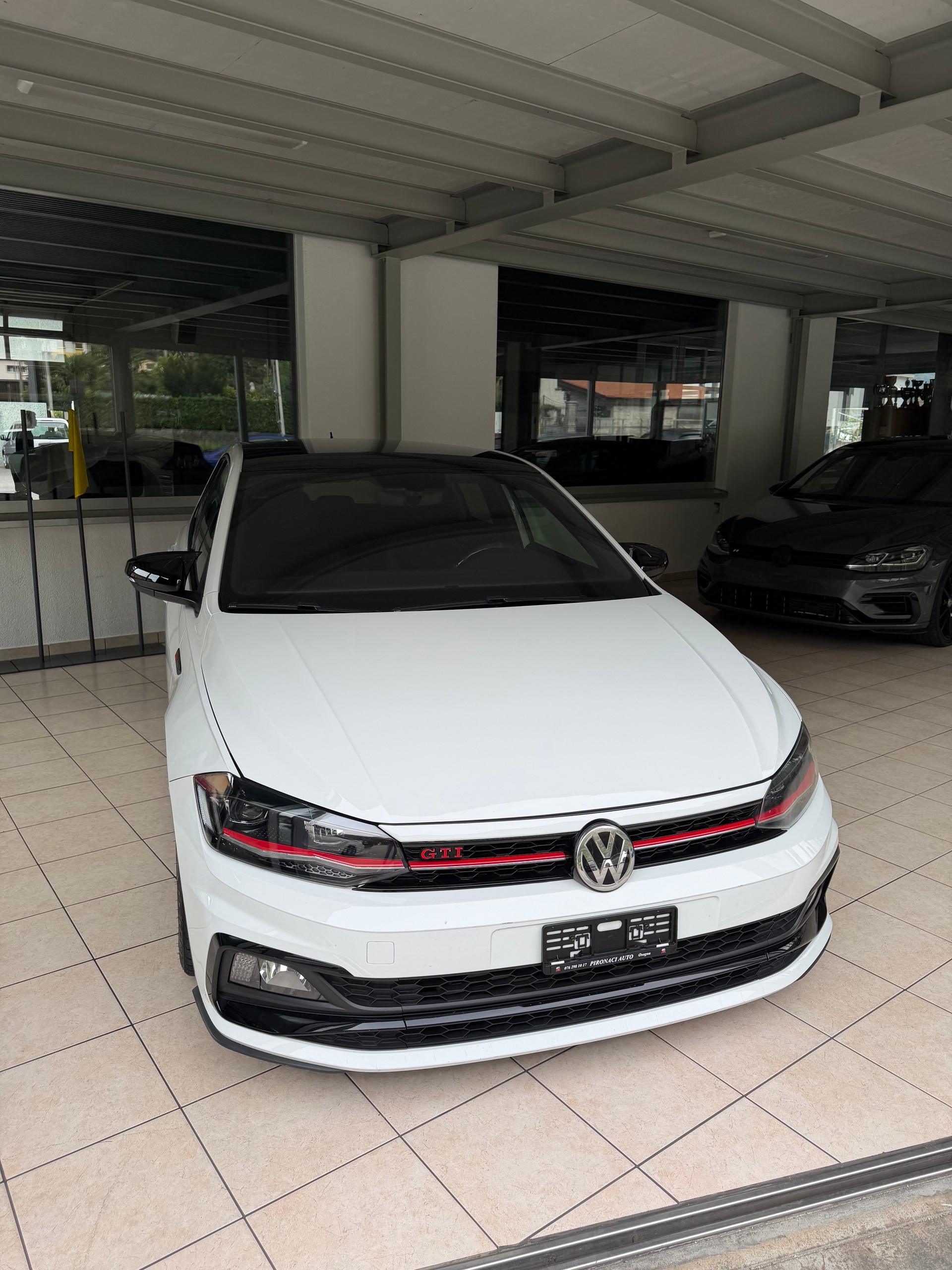 VW Polo 2.0 TSI GTI DSG-image-7