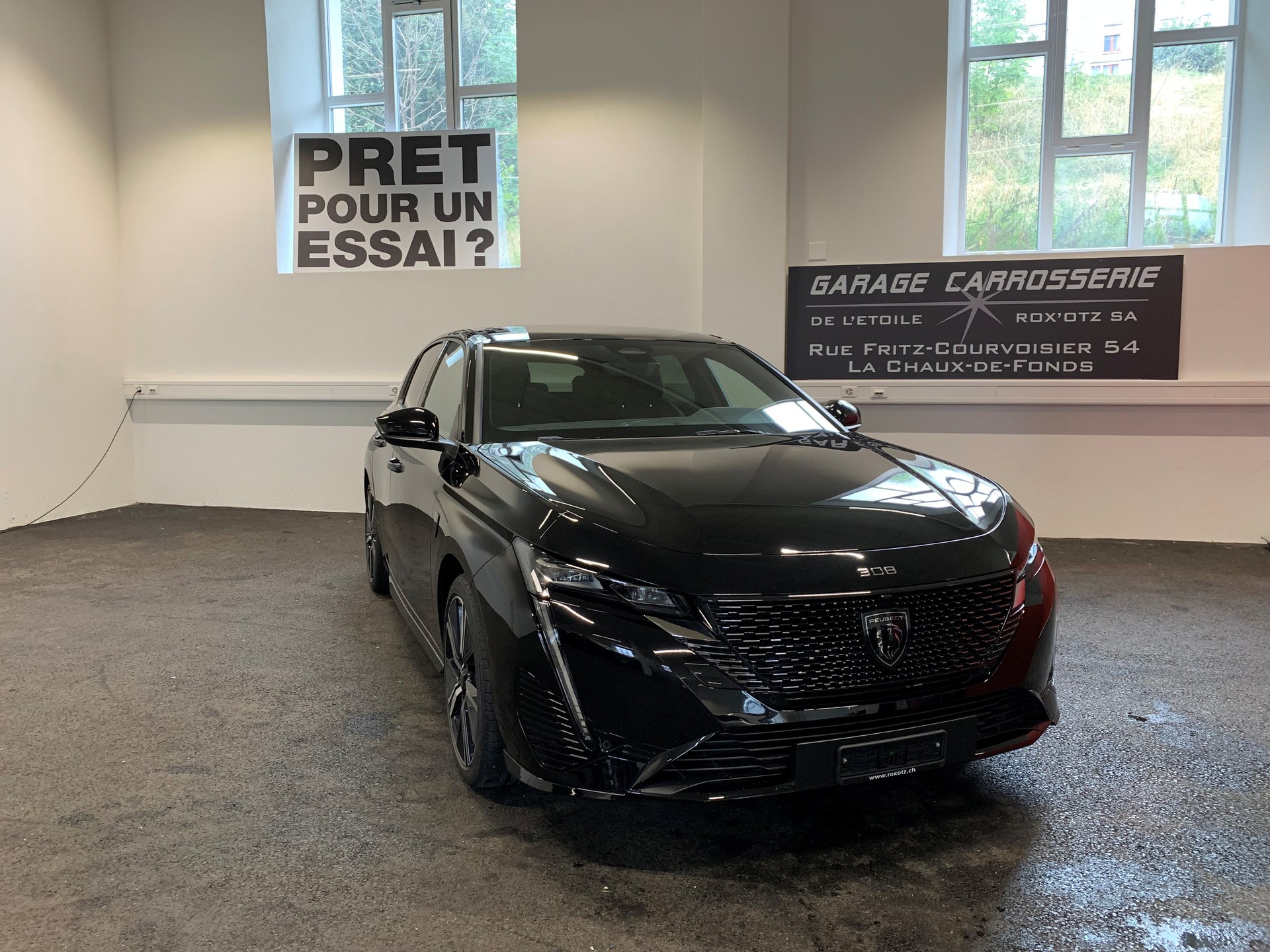 PEUGEOT 308 1.2 Pure Tech GT EAT8-image-2