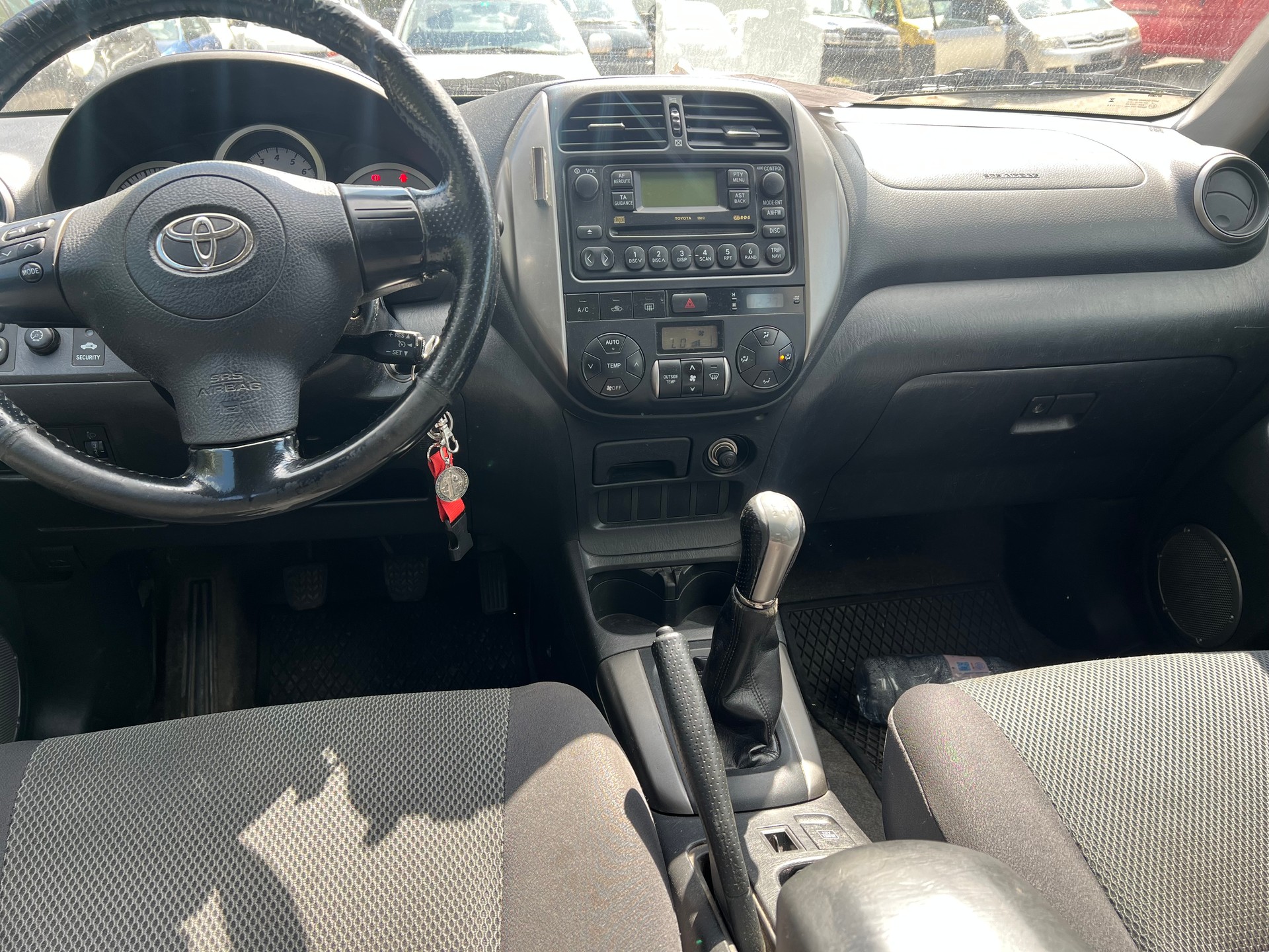 TOYOTA RAV-4 2.0 16V Linea Terra-image-6