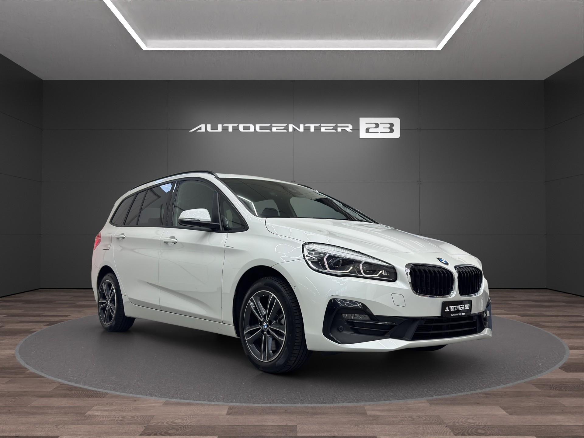 BMW 218d xDrive Gran Tourer Steptronic Sport Line-image-6