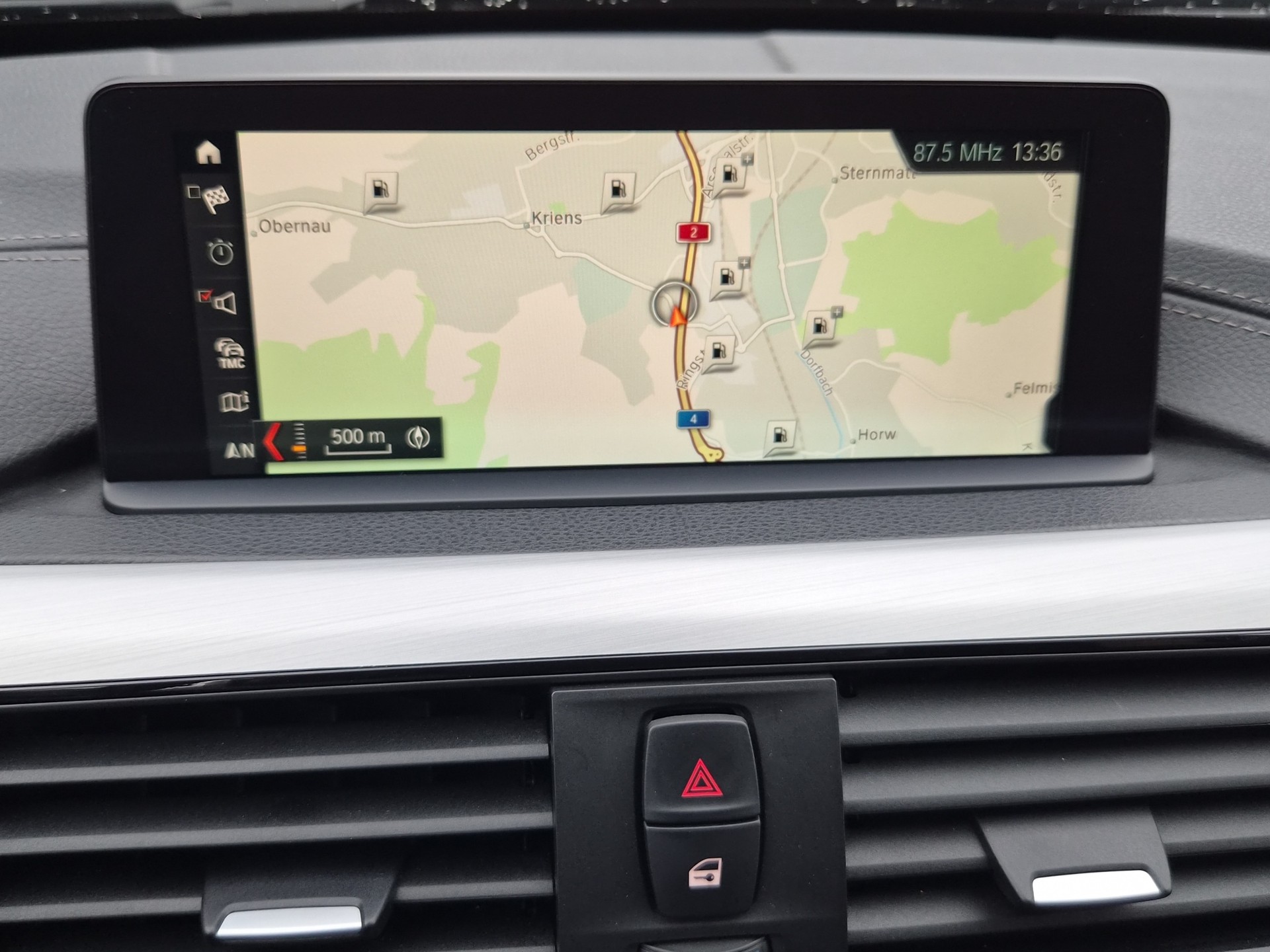 BMW 320i xDrive Touring Edition Sport Line-image-23