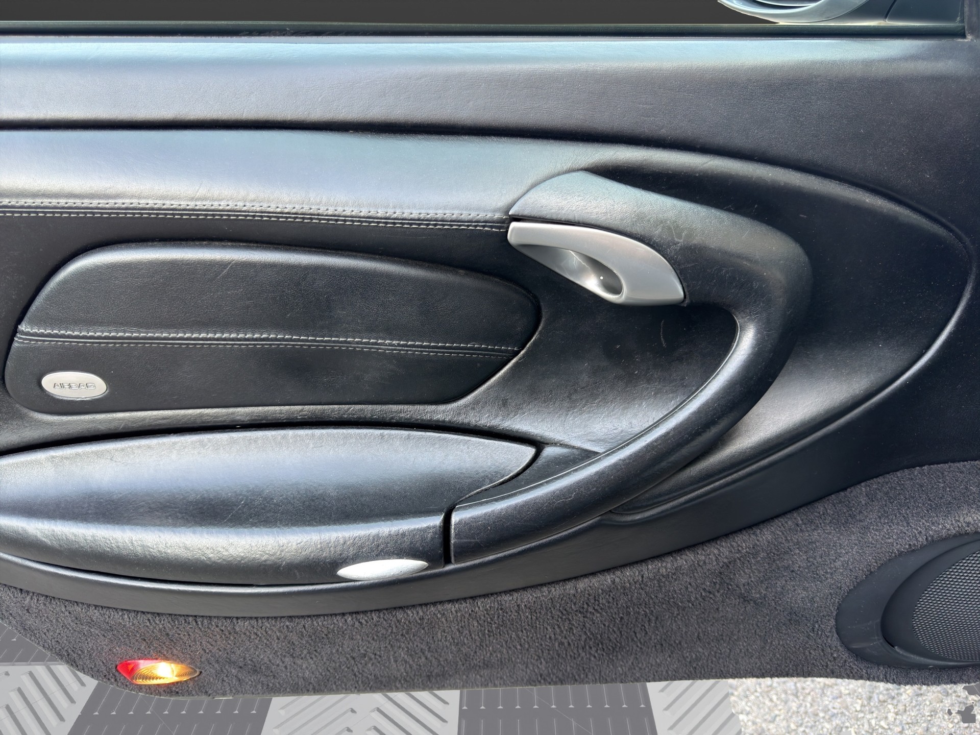 PORSCHE Carrera 4-image-12