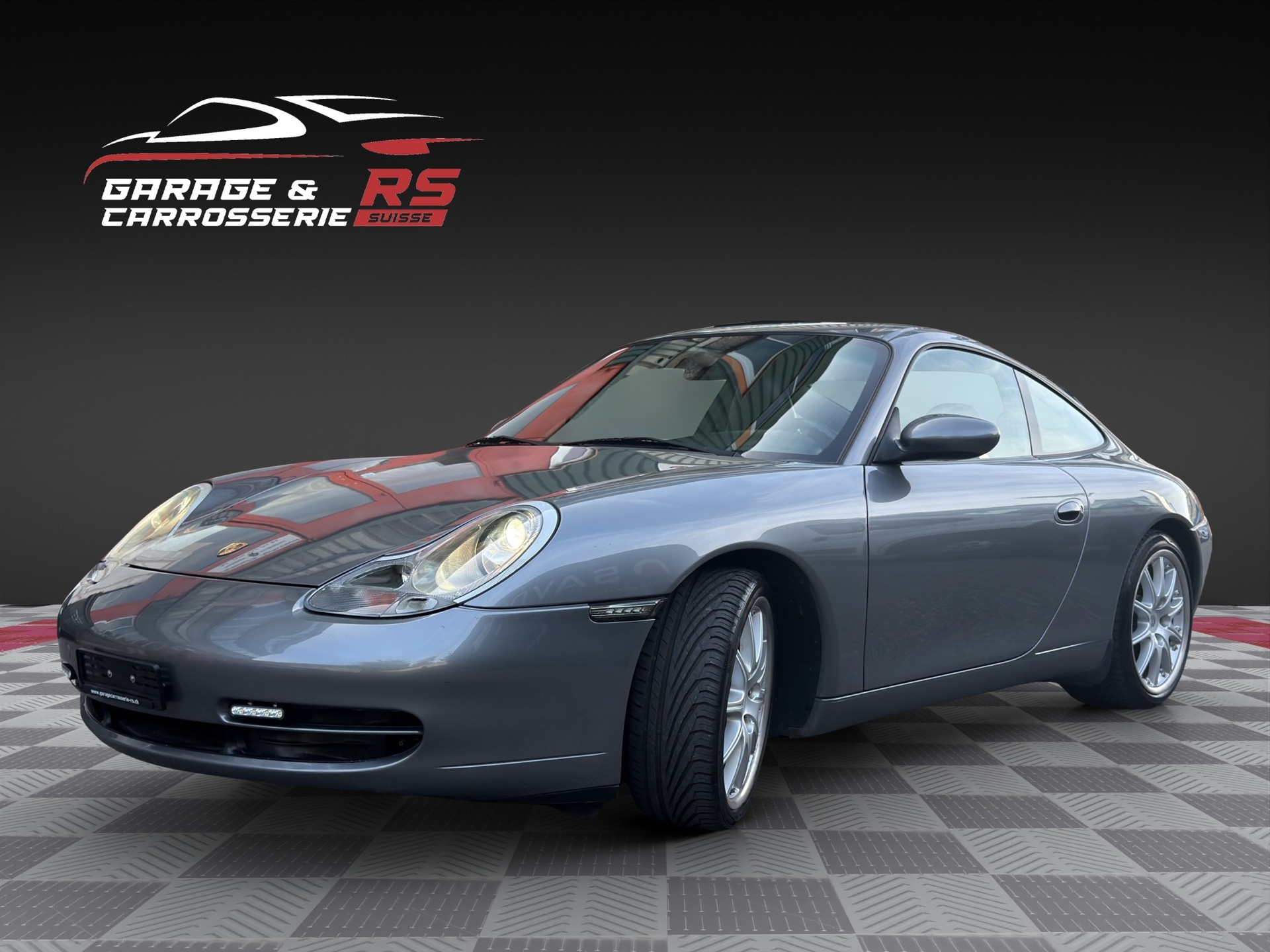 PORSCHE Carrera 4-image-0