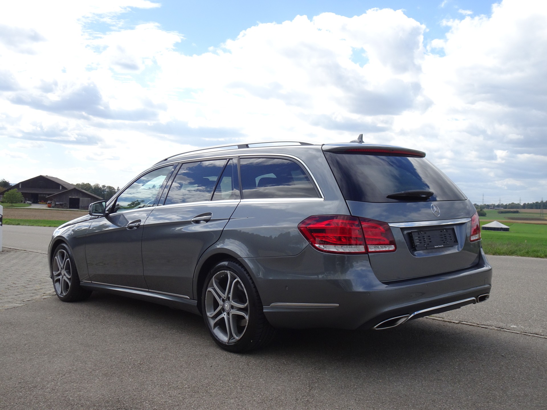 MERCEDES-BENZ E 250 BlueTEC Avantgarde 4Matic 7G-Tronic-image-2