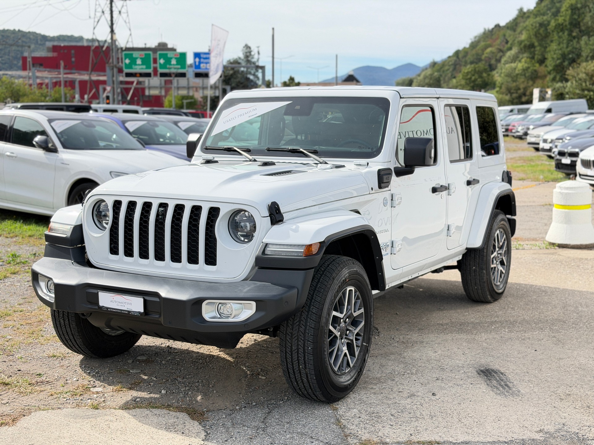 JEEP Wrangler 2.0 PHEV Unlimited Sahara DT Automatic-image-1