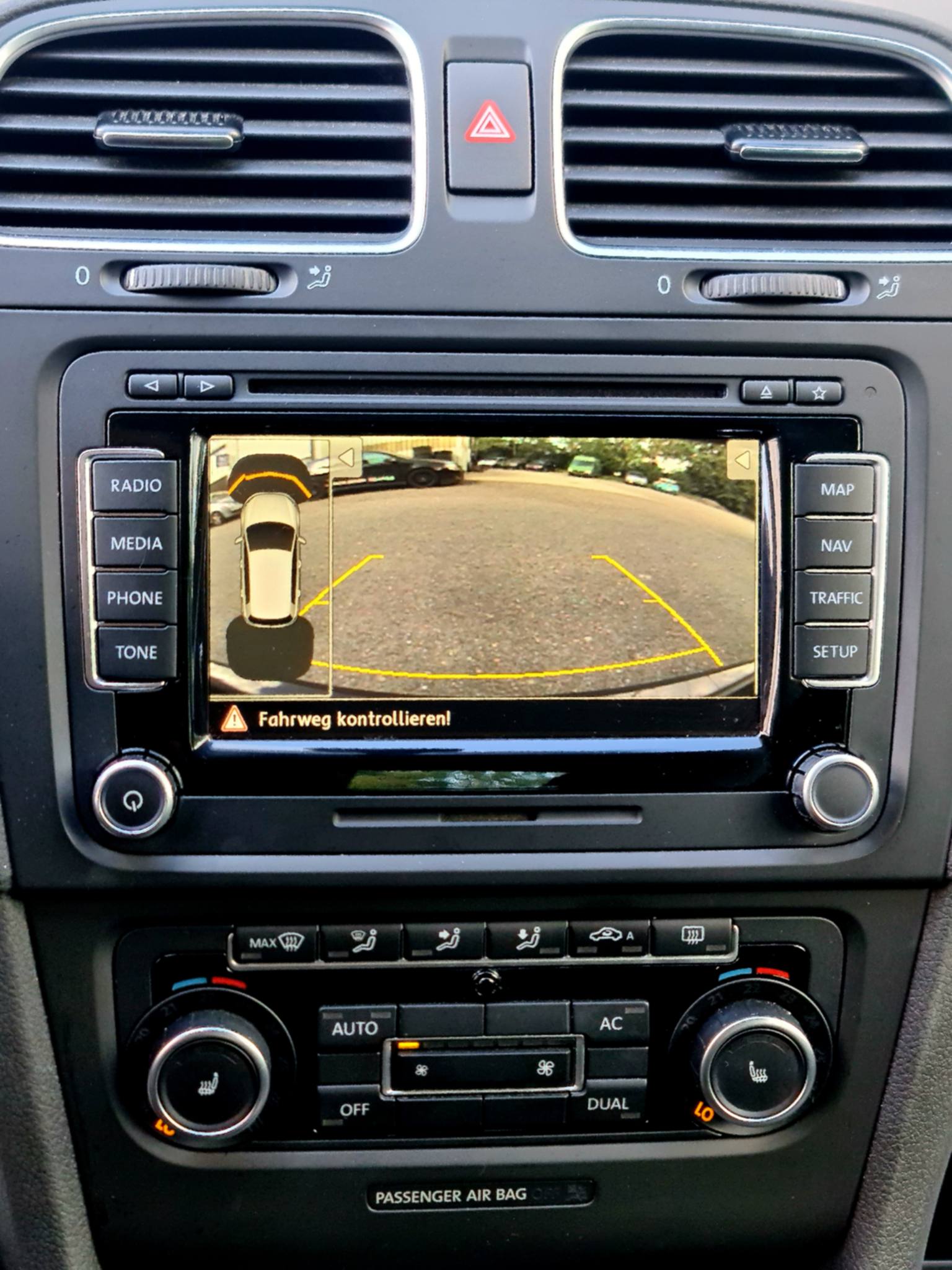 VW Golf 1.2 TSI BlueMotion Technology Team-image-16
