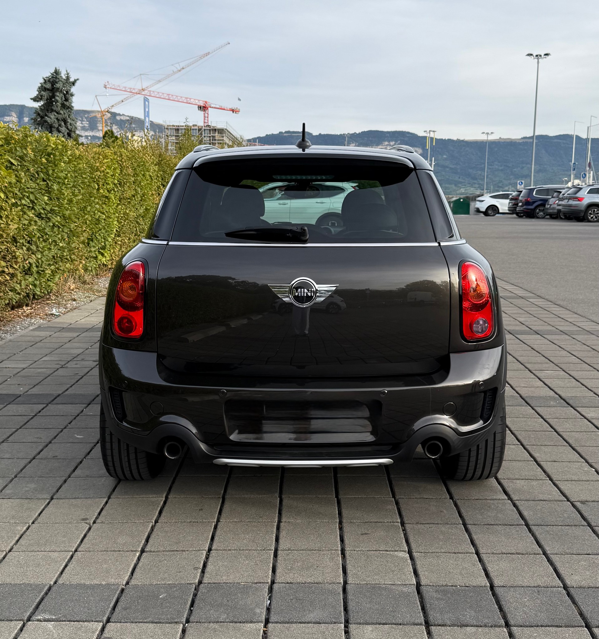 MINI 1.6i Cooper S ALL4-image-1